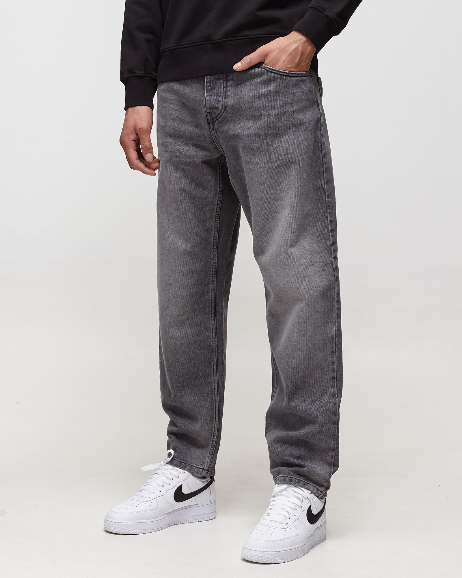 Newel Jeans (tapered)