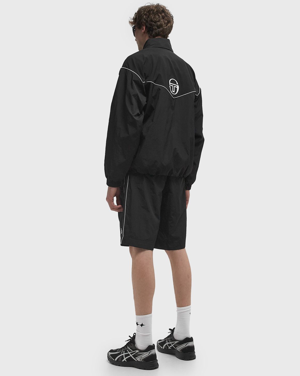 Sergio Tacchini ISPICA TRACK JACKET FULL ZIP Black | BSTN Store Sergio Tacchini ISPICA TRACK JACKET FULL ZIP Black | BSTN Store