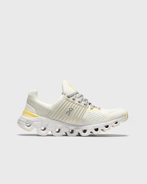 WMNS Cloudswift
