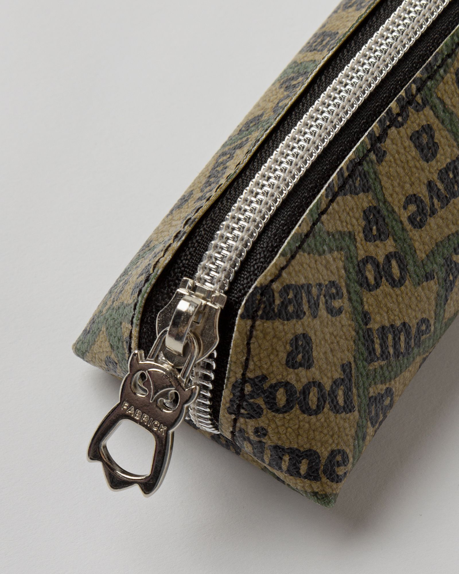 Medicom x Have A Good Time Sv Pen Case