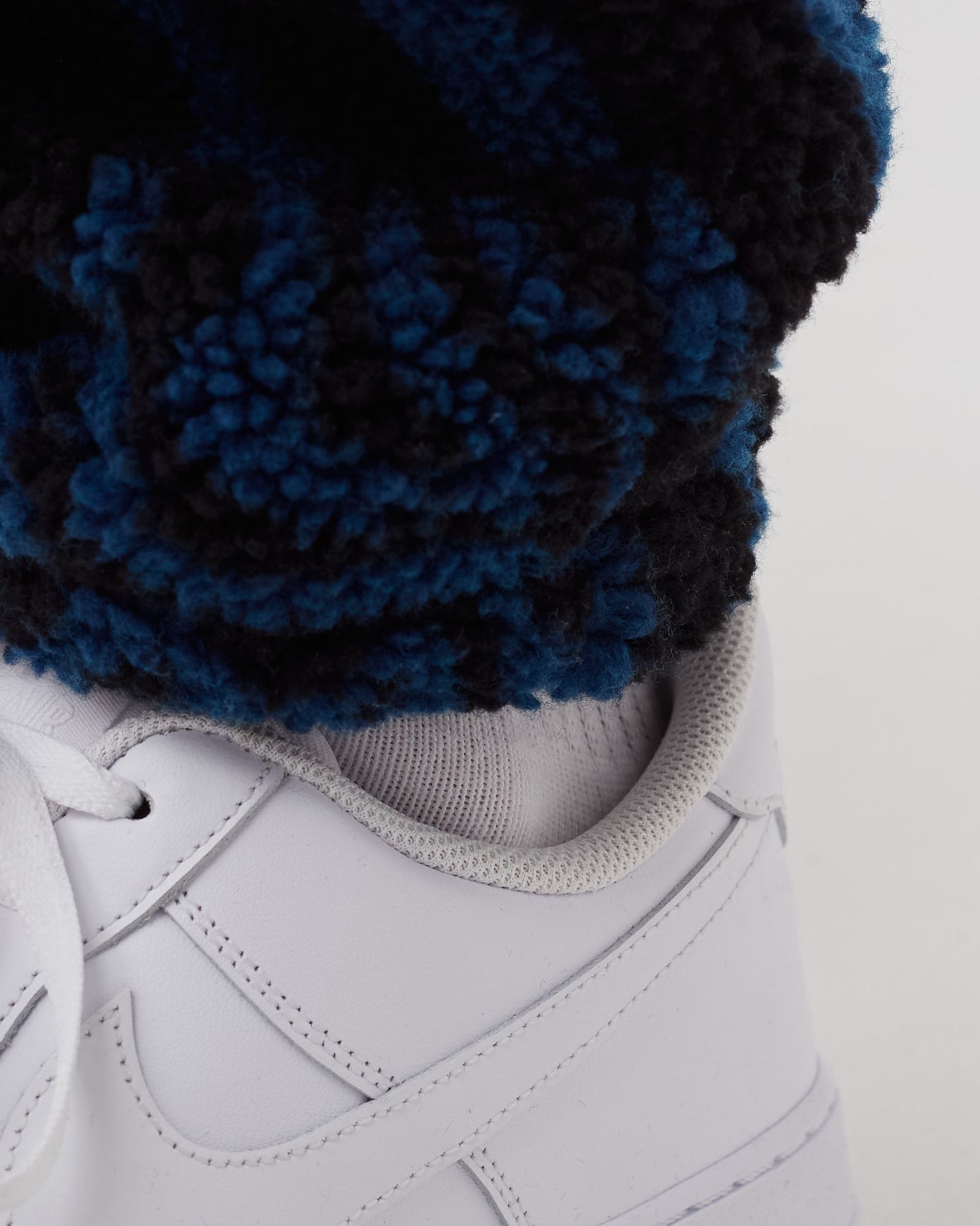 duo gem stone sherpa fleece pants