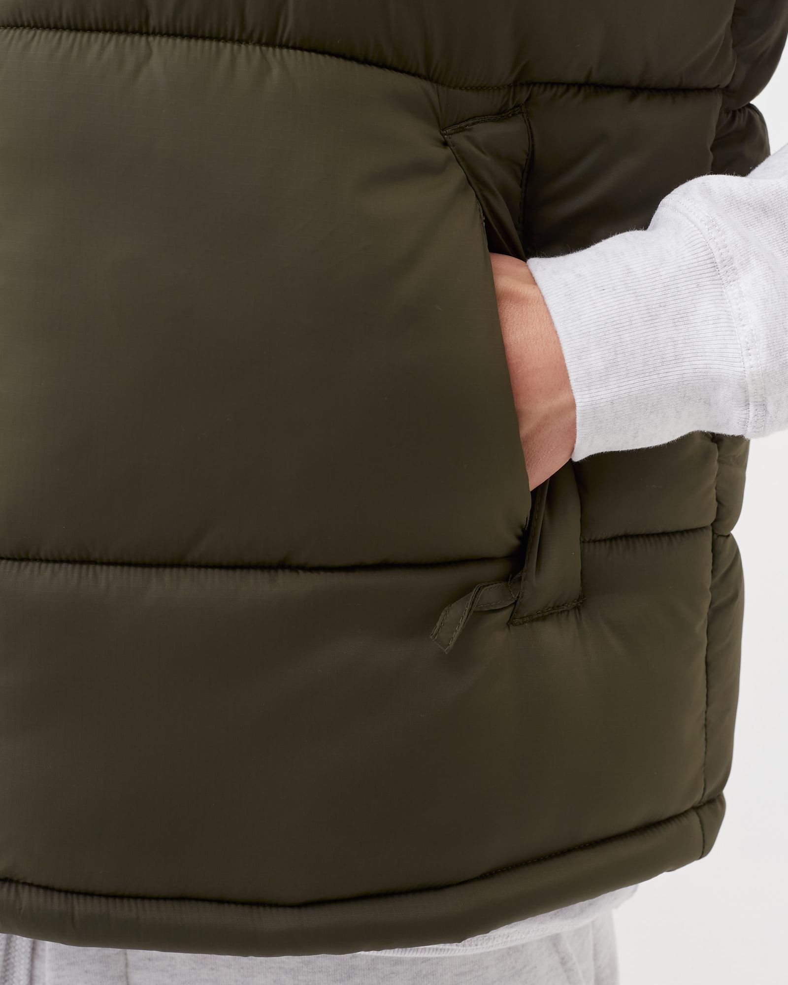 SITTING PEAR PUFFER VEST