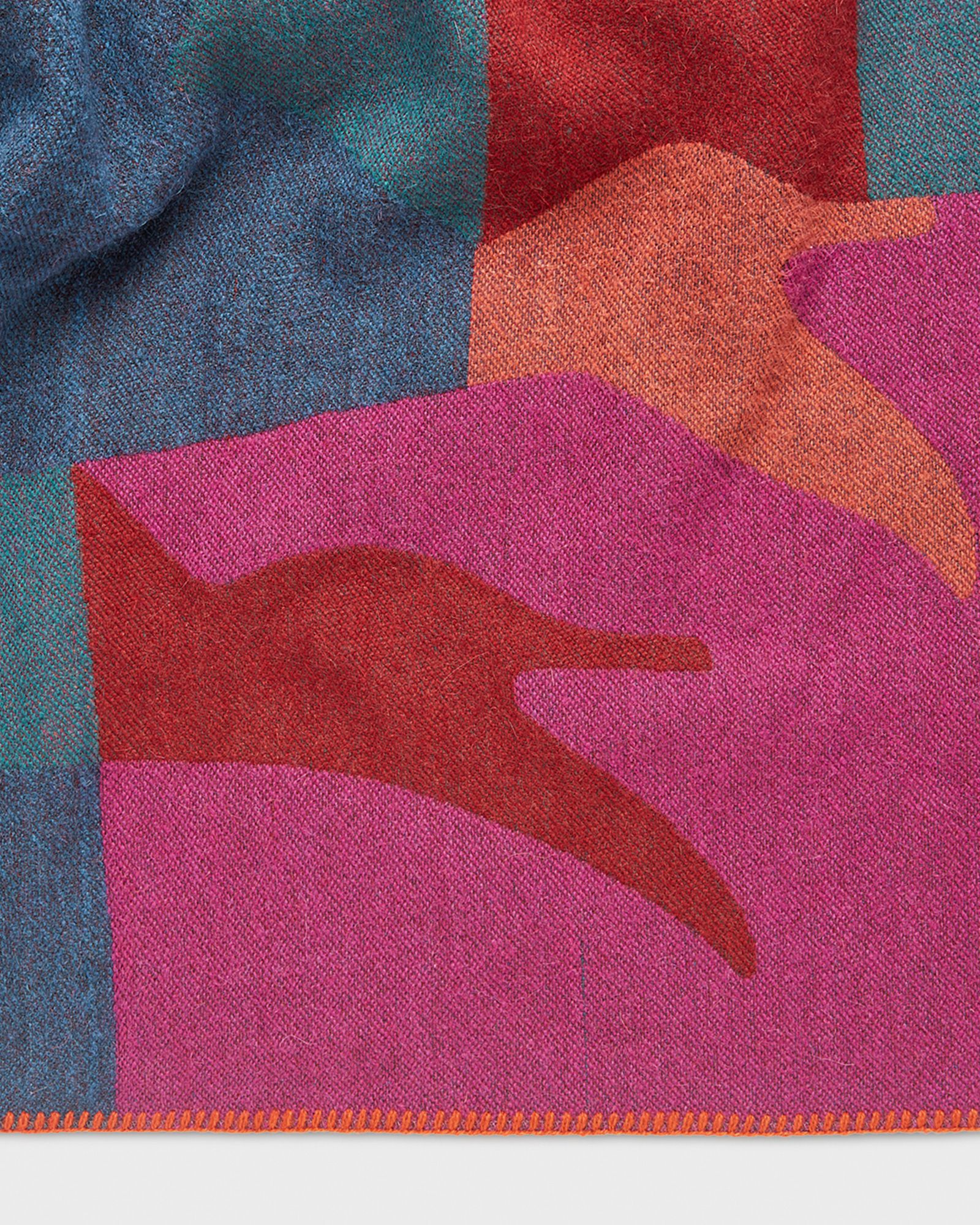 SITTING PEAR WOOL BLANKET