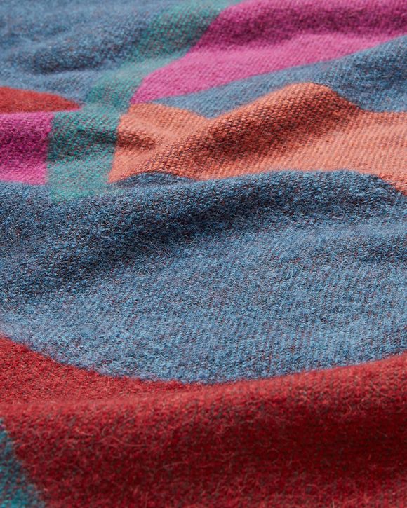 SITTING PEAR WOOL BLANKET