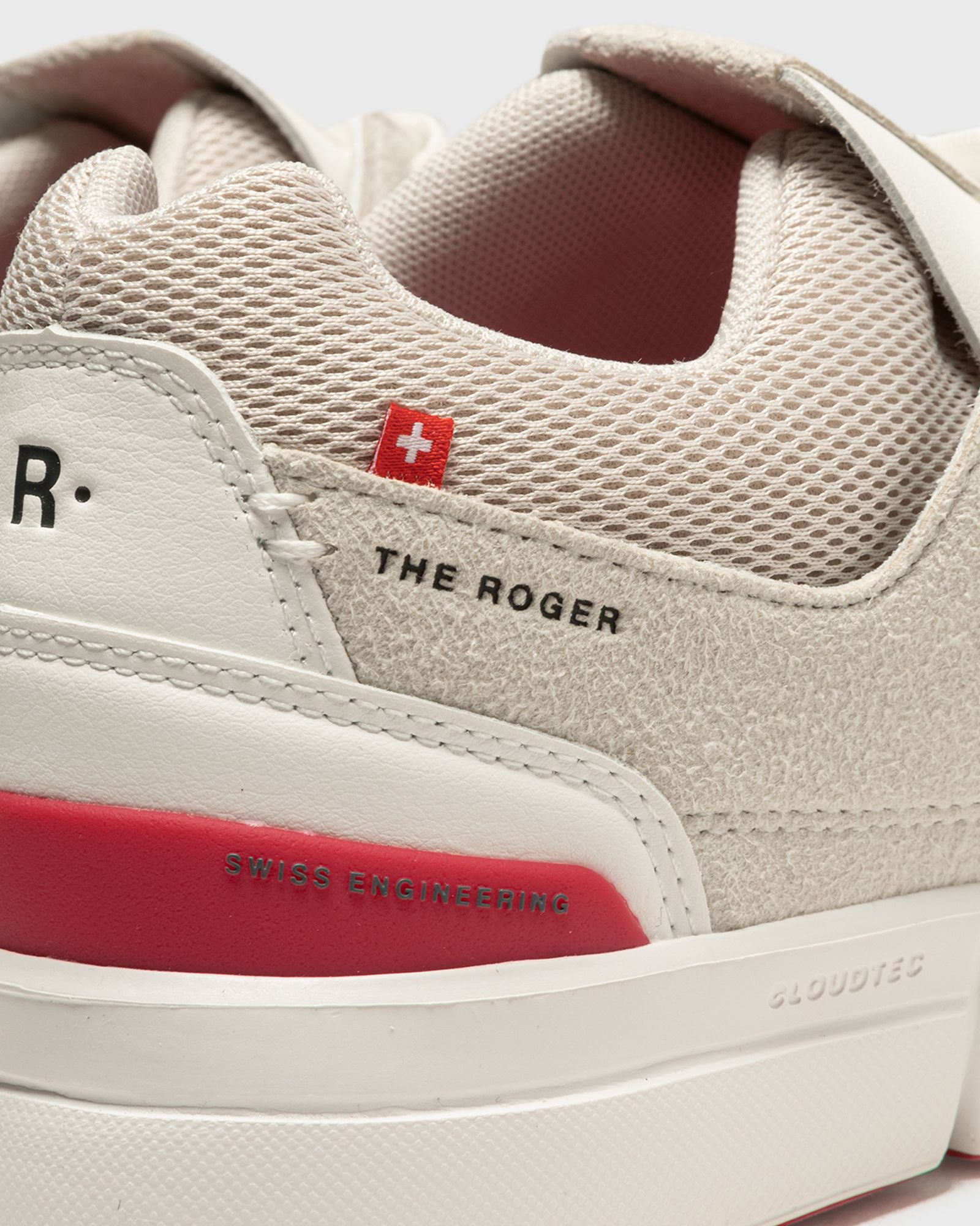 WMNS The Roger Clubhouse