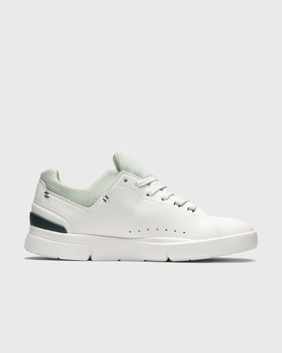 WMNS The Roger Advantage