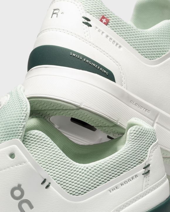 WMNS The Roger Advantage