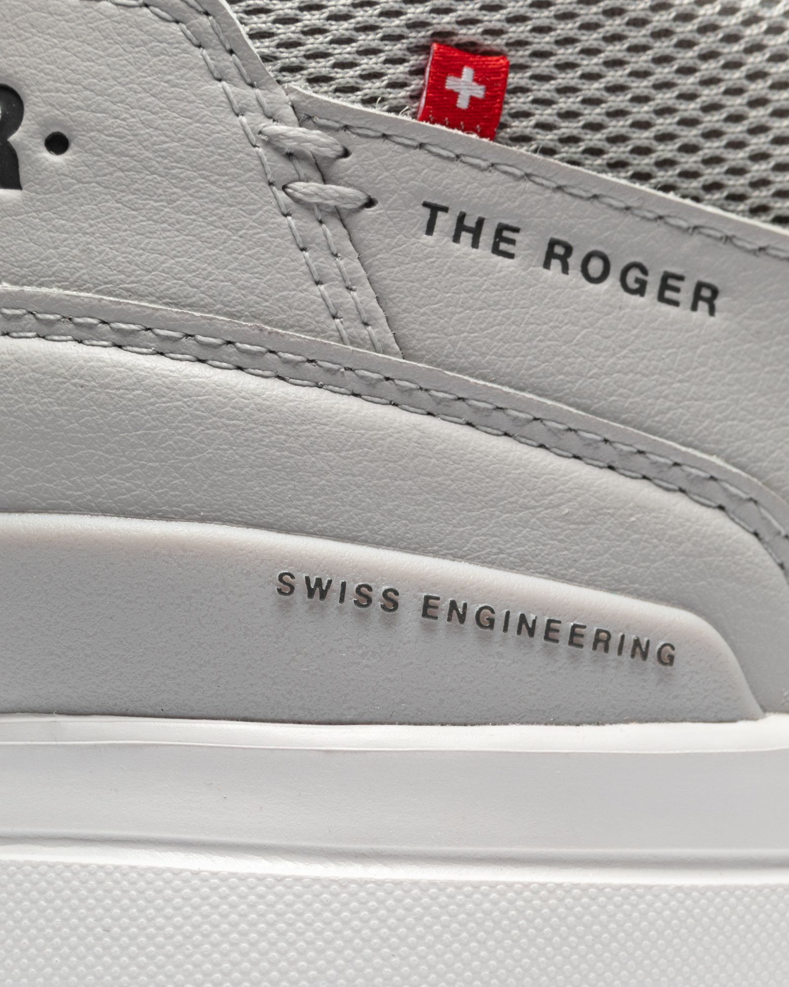 WMNS THE ROGER CLUBHOUSE