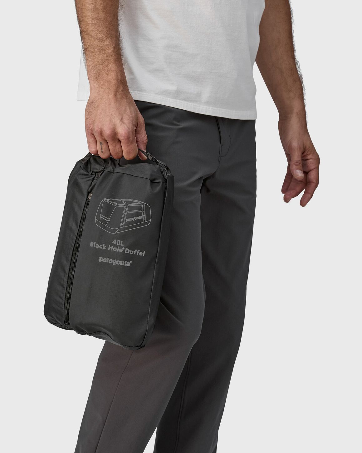 Patagonia - Black Hole® Duffel 40L | The Outfitters – The