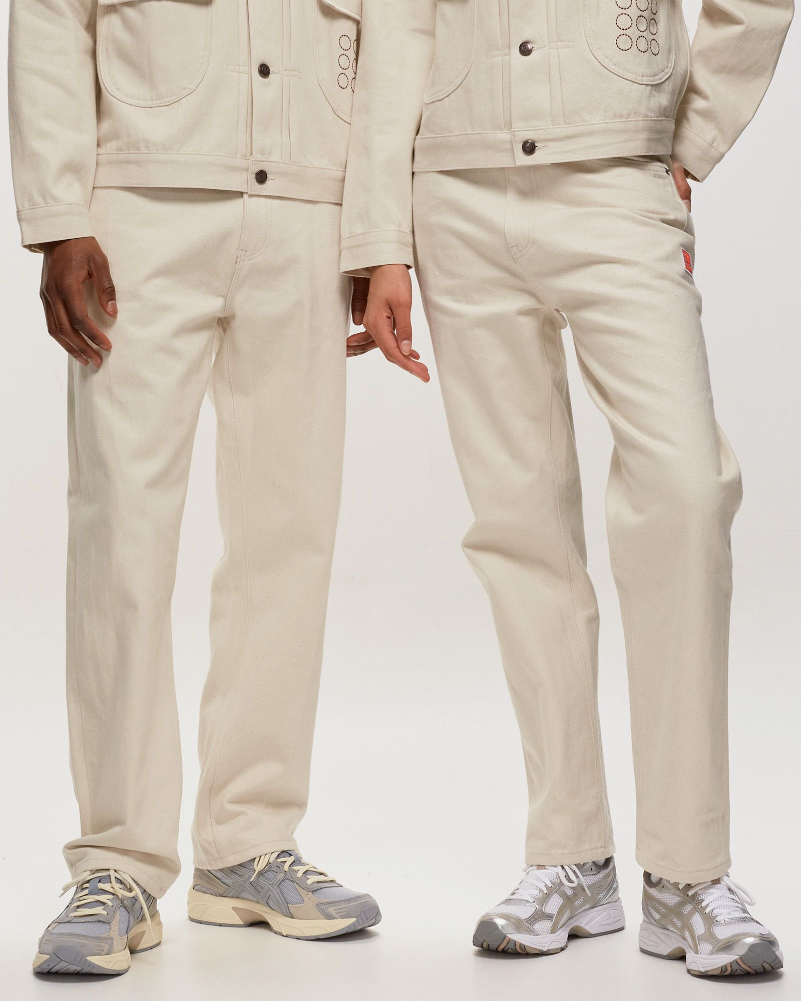 9-Dots Relaxed Jeans