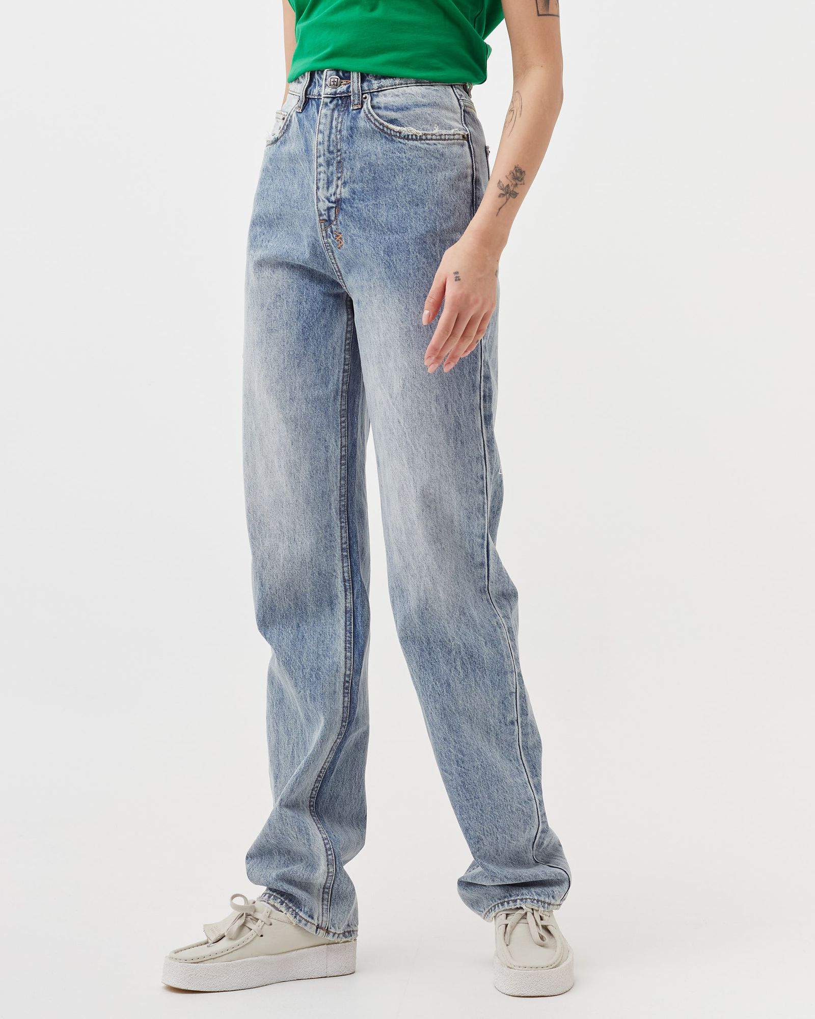 WMNS playback karma jeans