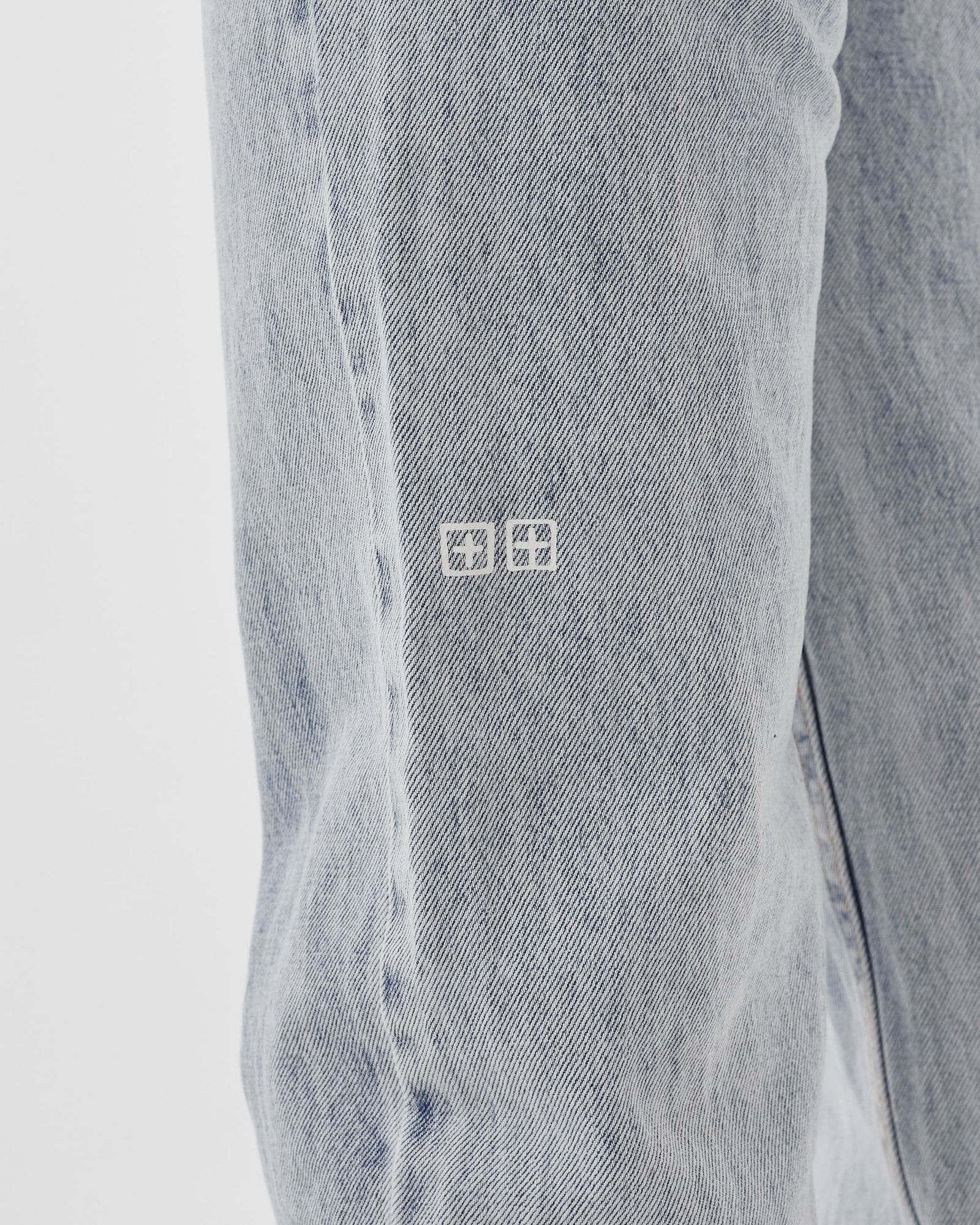 WMNS undone playback muse JEANS