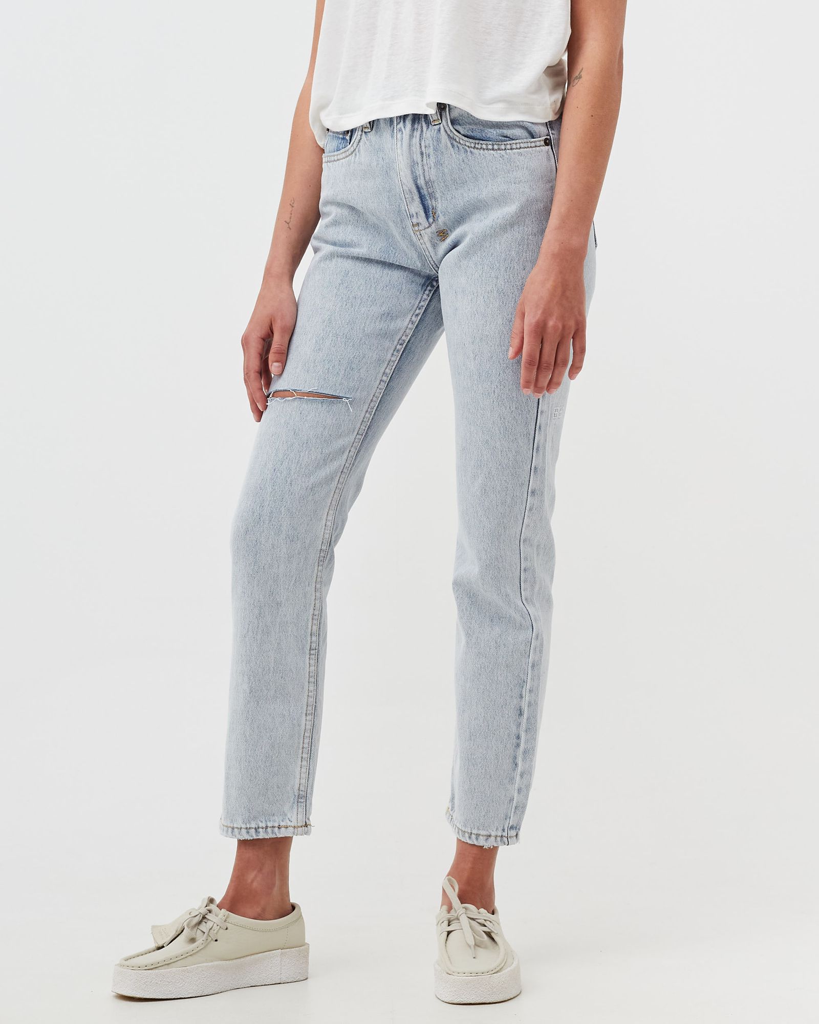 WMNS nine o muse slash