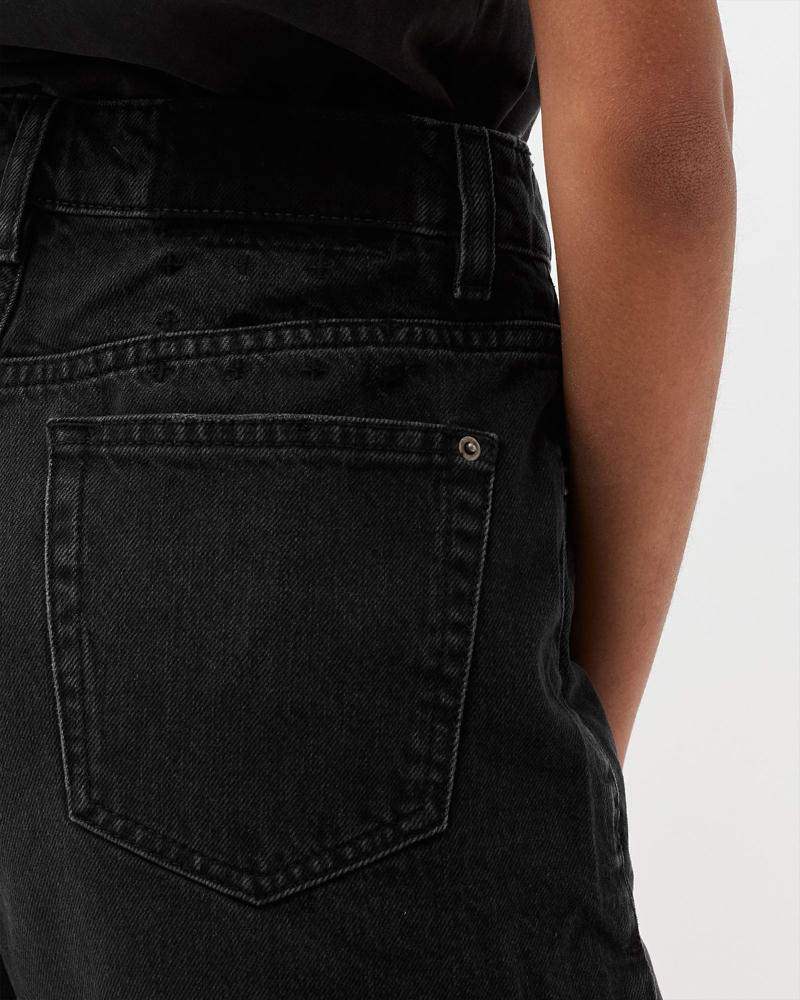 WMNS rise n hi shorts