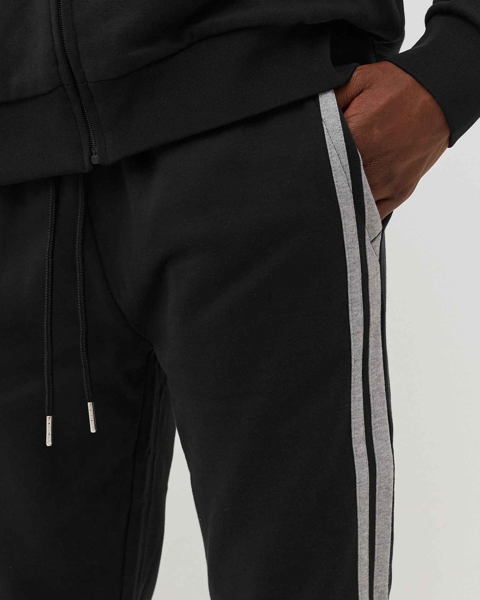 DAMARINDO TRACK PANT