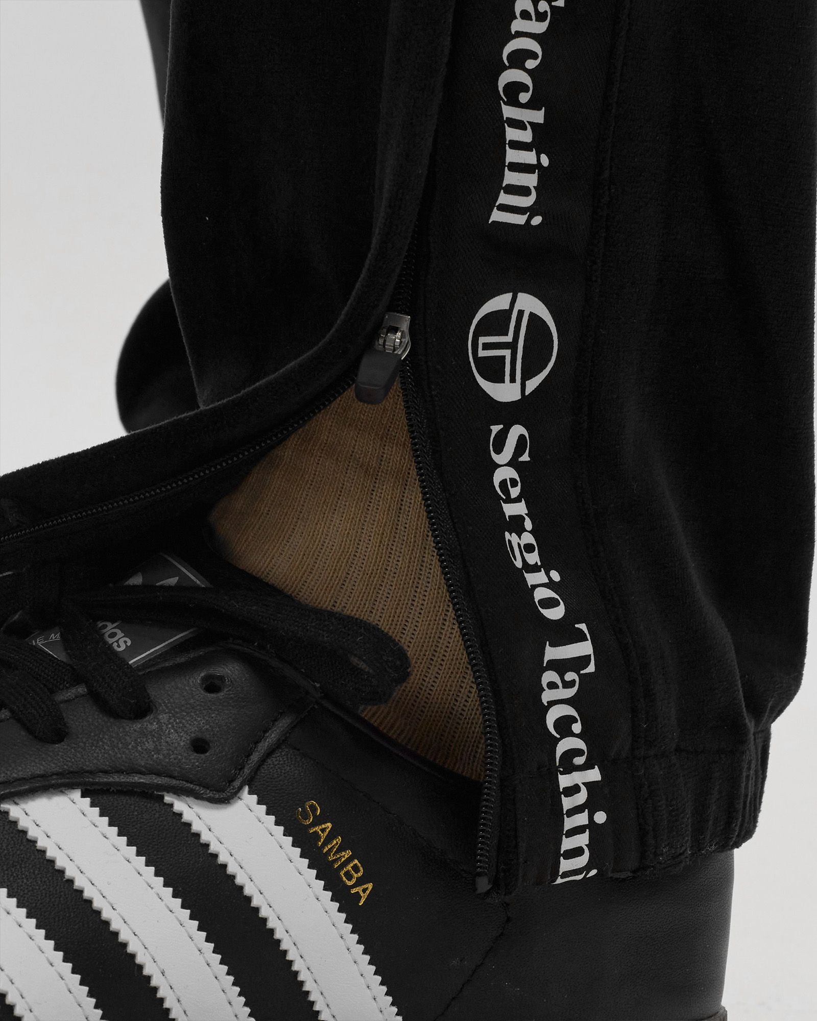 TIPO VELOUR TRACKSUIT