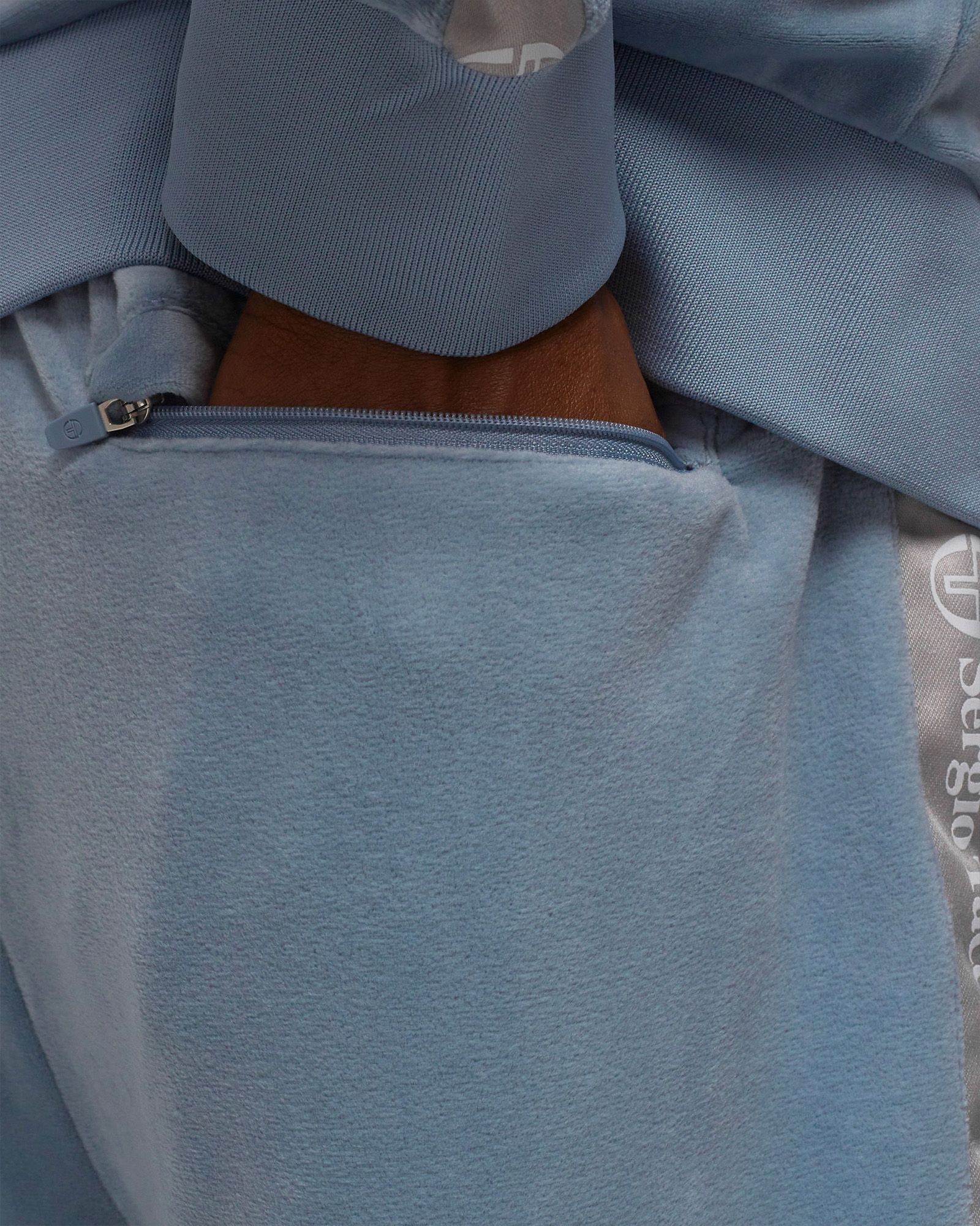 TIPO VELOUR TRACKSUIT