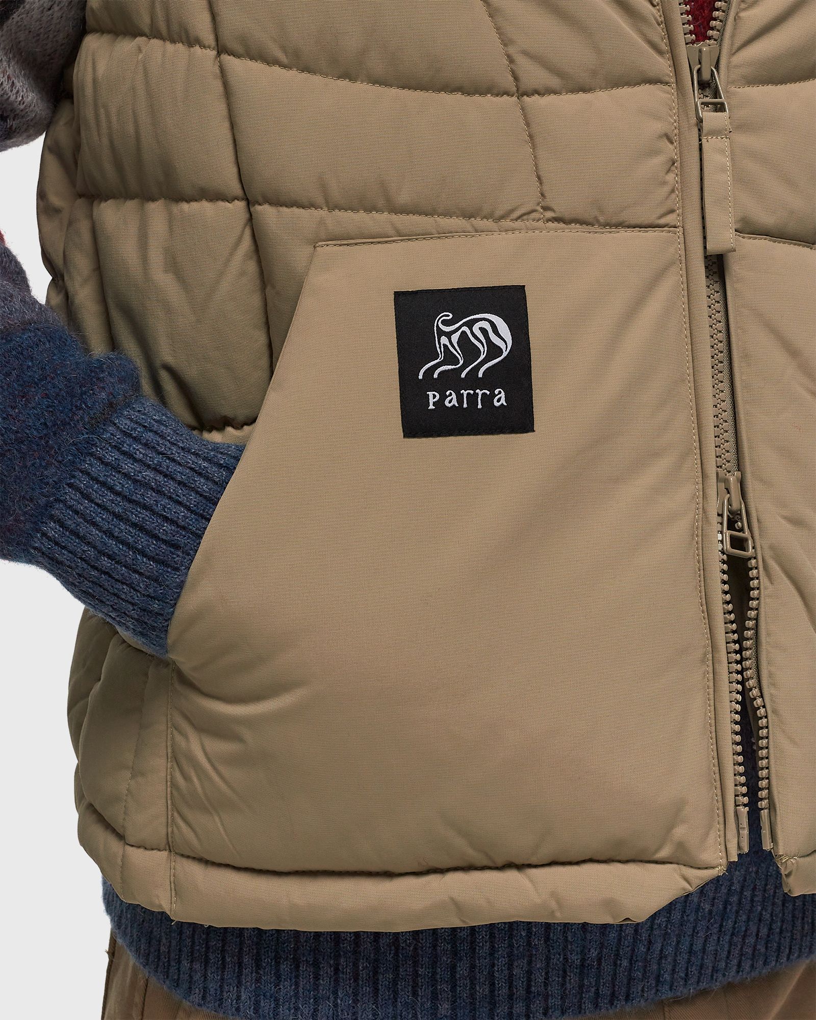 waved alien puffer vest