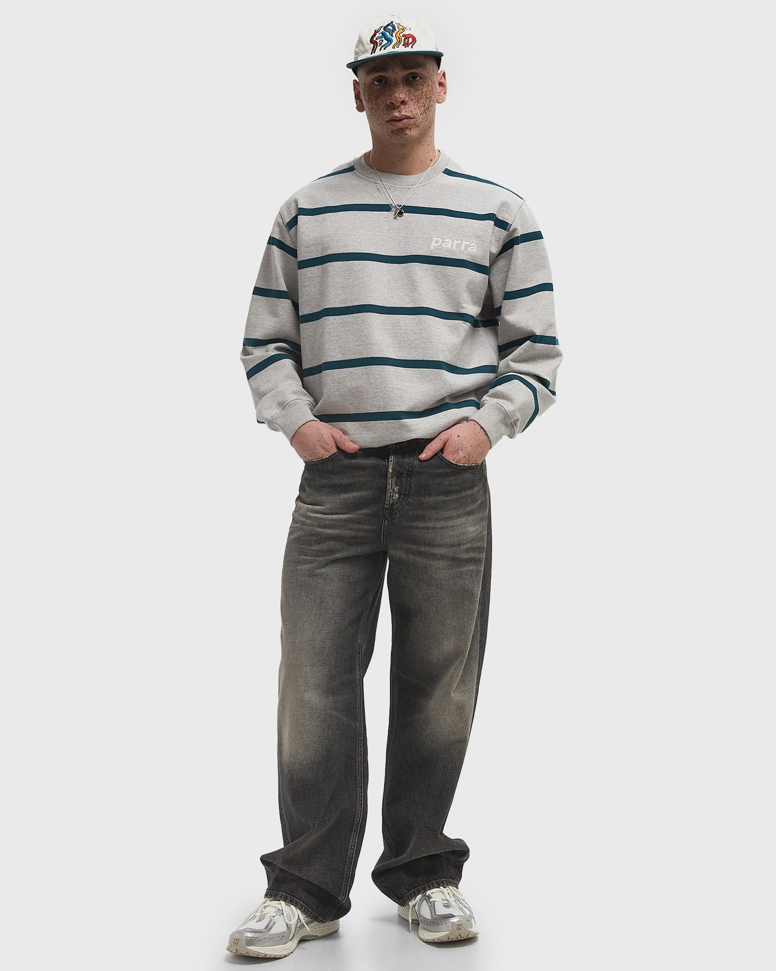 Pristine striper crew neck sweatshirt