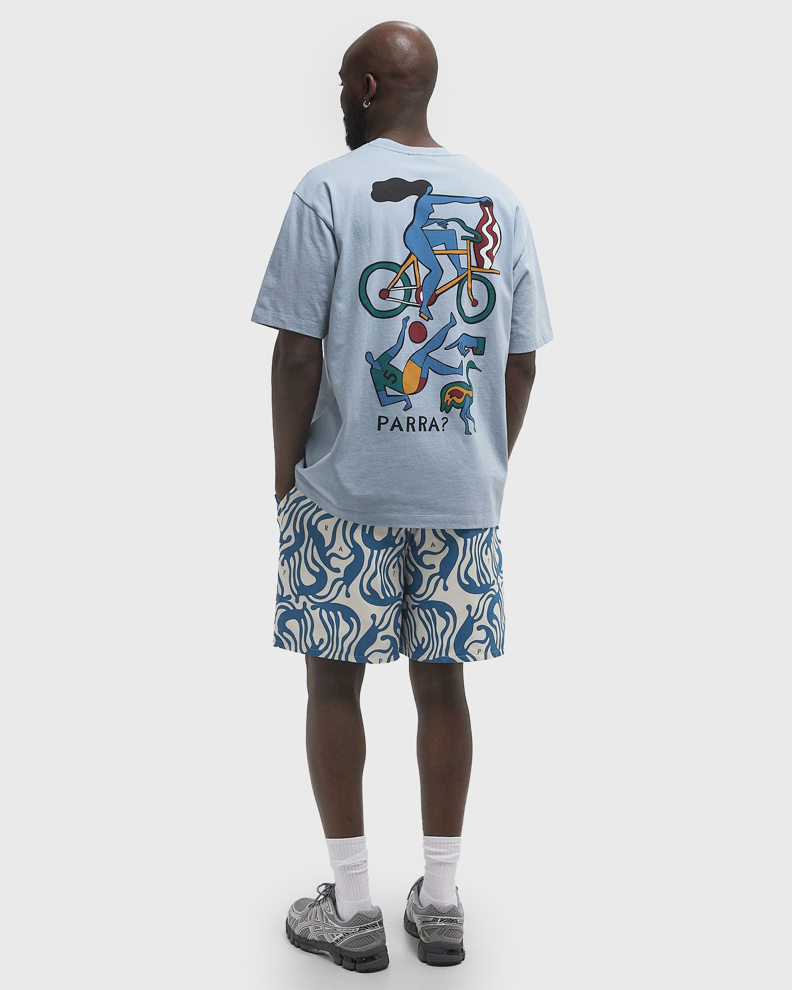 Vase delivery t-shirt