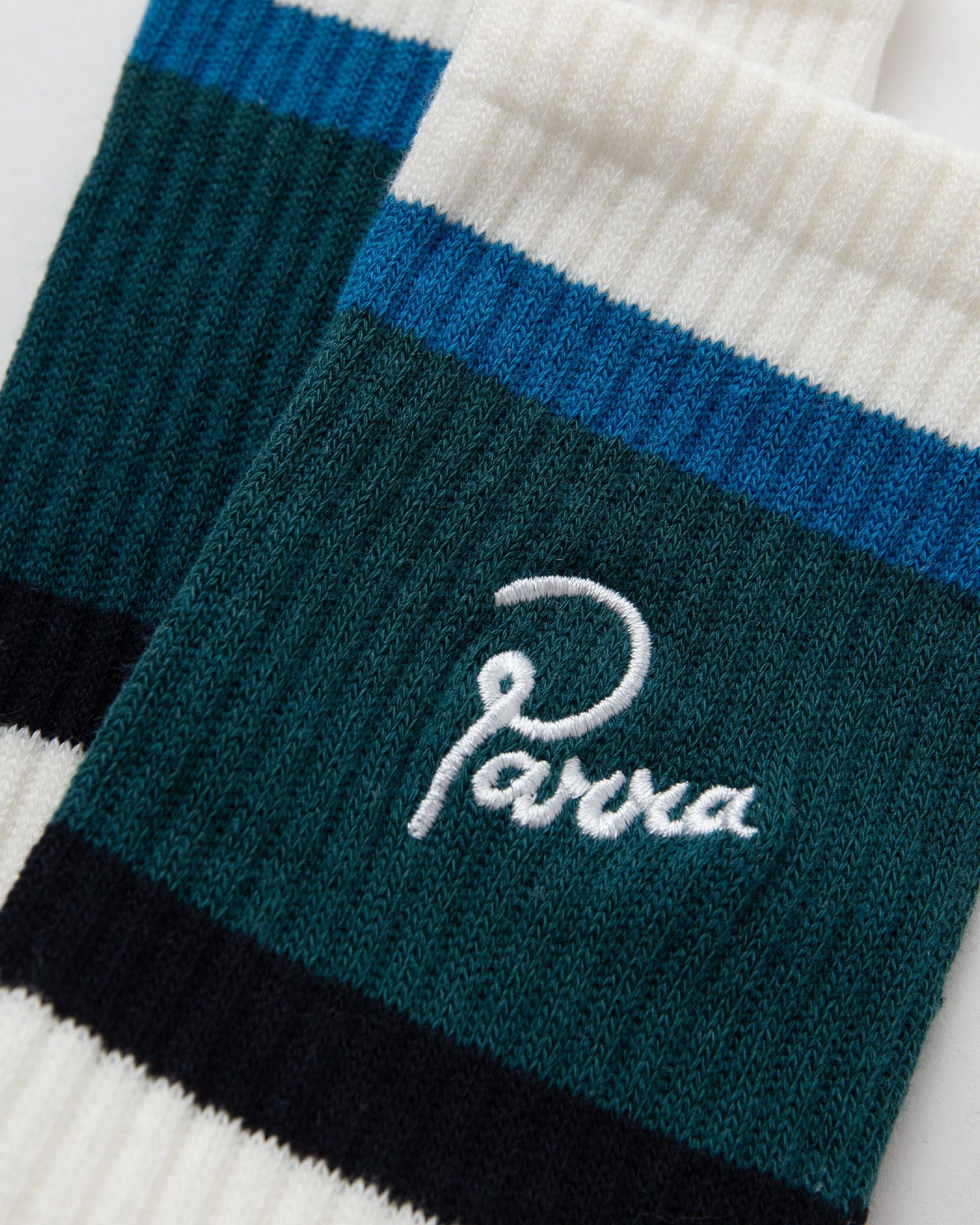 SIGNATURE STRIPED CREW SOCKS