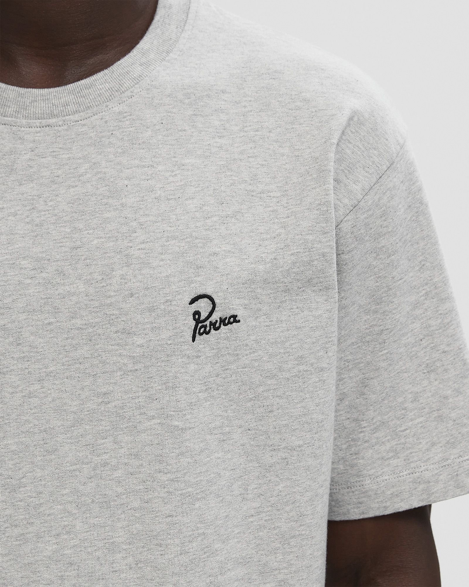 SIGNATURE TEE