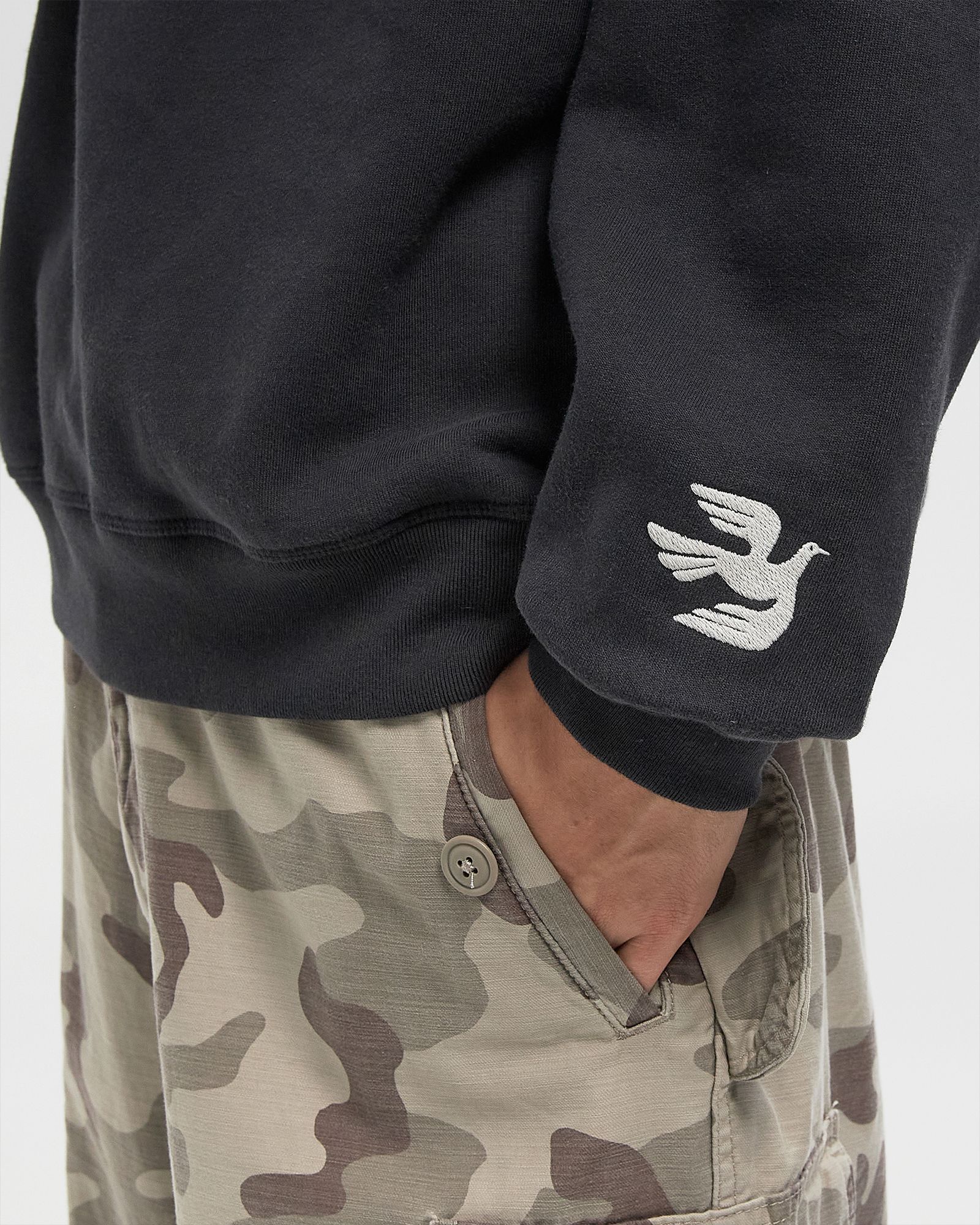 WEIRD TRAD LOGO CREW NECK SWEATSHIRT