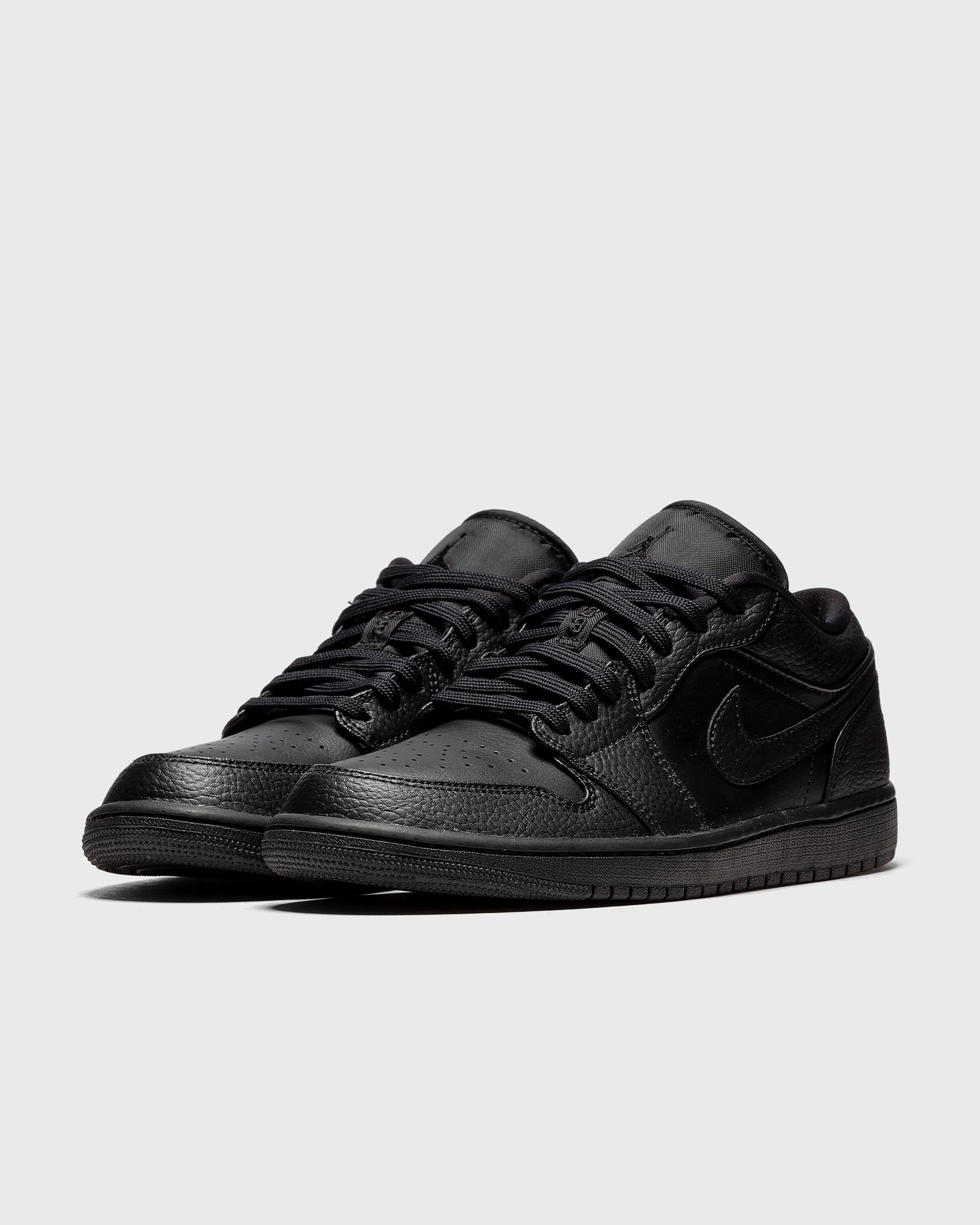 Air Jordan 1 Low Triple Black