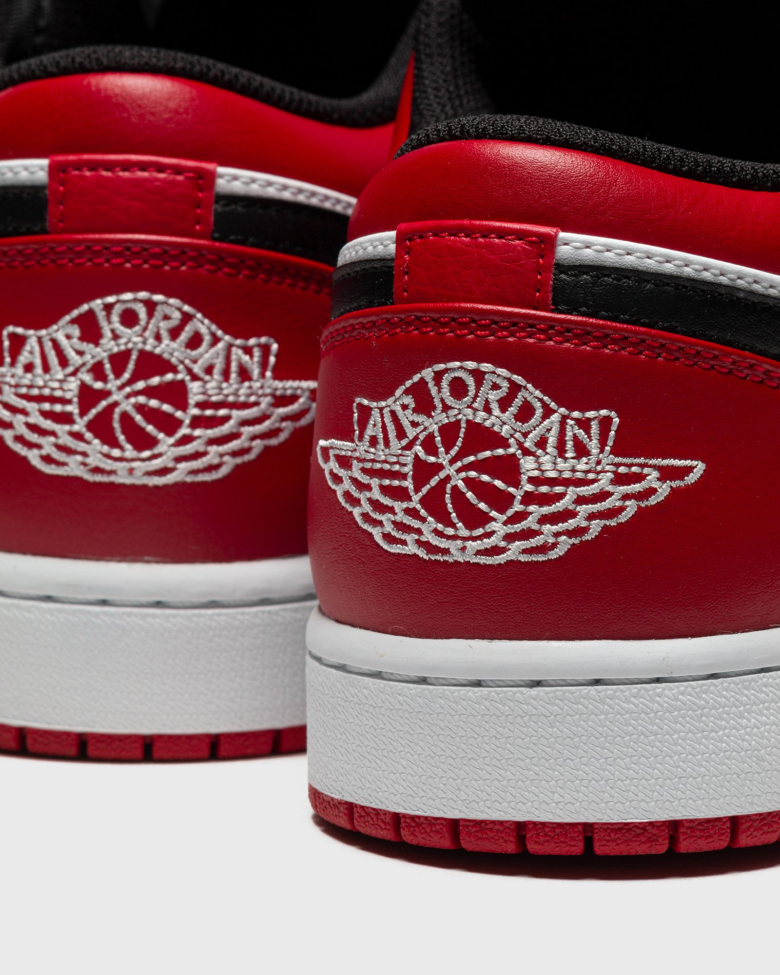 Air Jordan 1 Low 'Bred Toe'