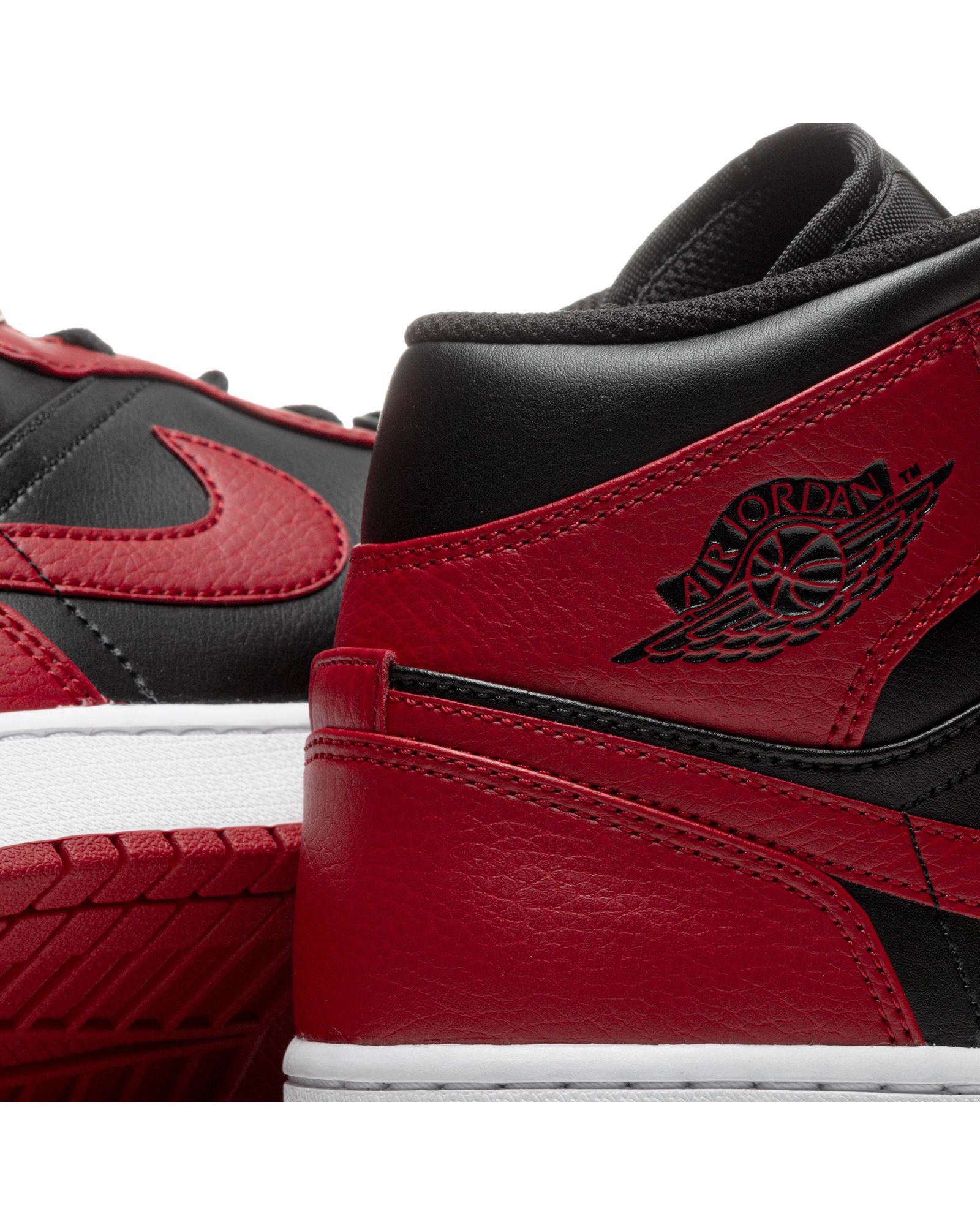 Air Jordan 1 Mid 'BANNED'