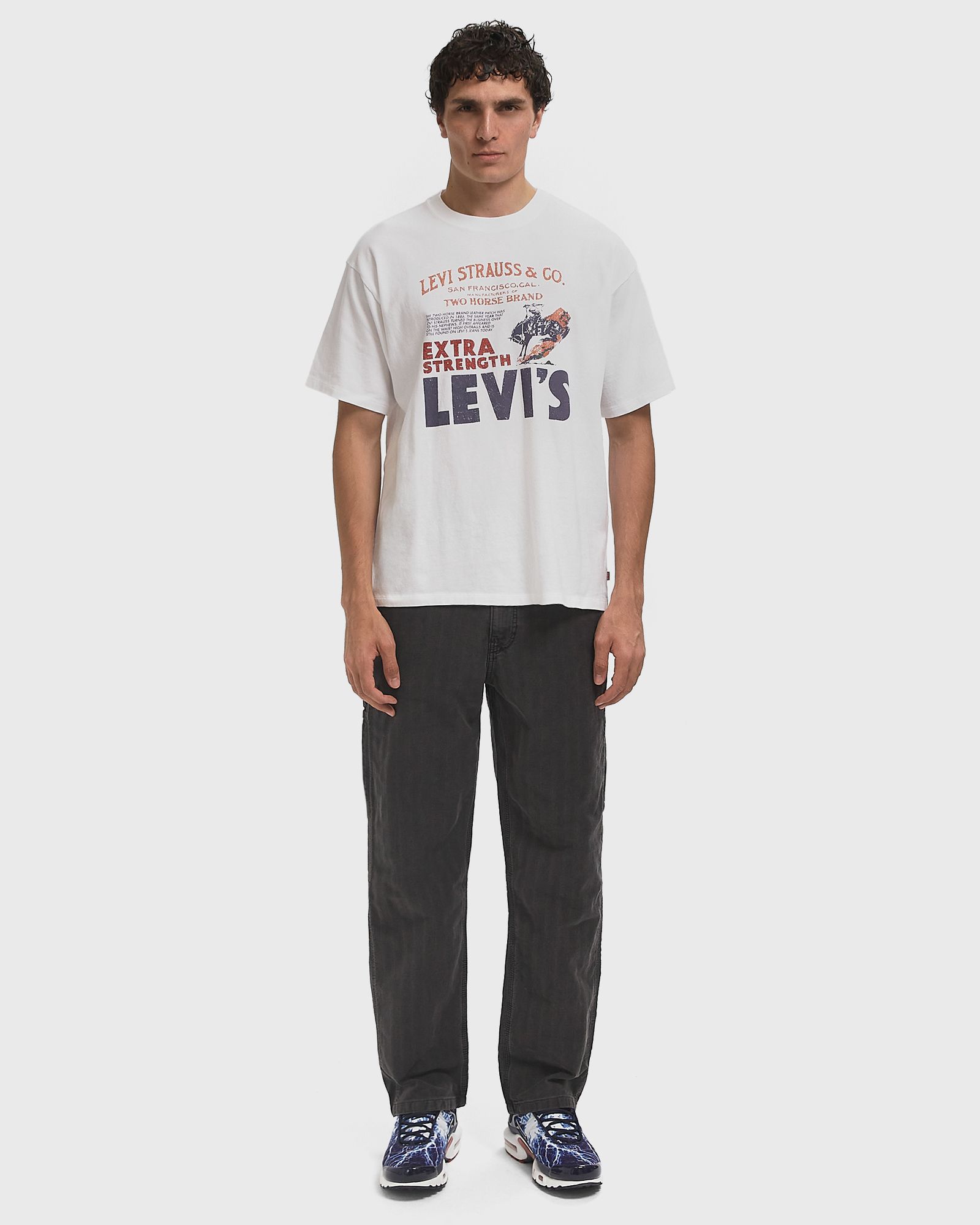 568 LOOSE STRT CARPENTER