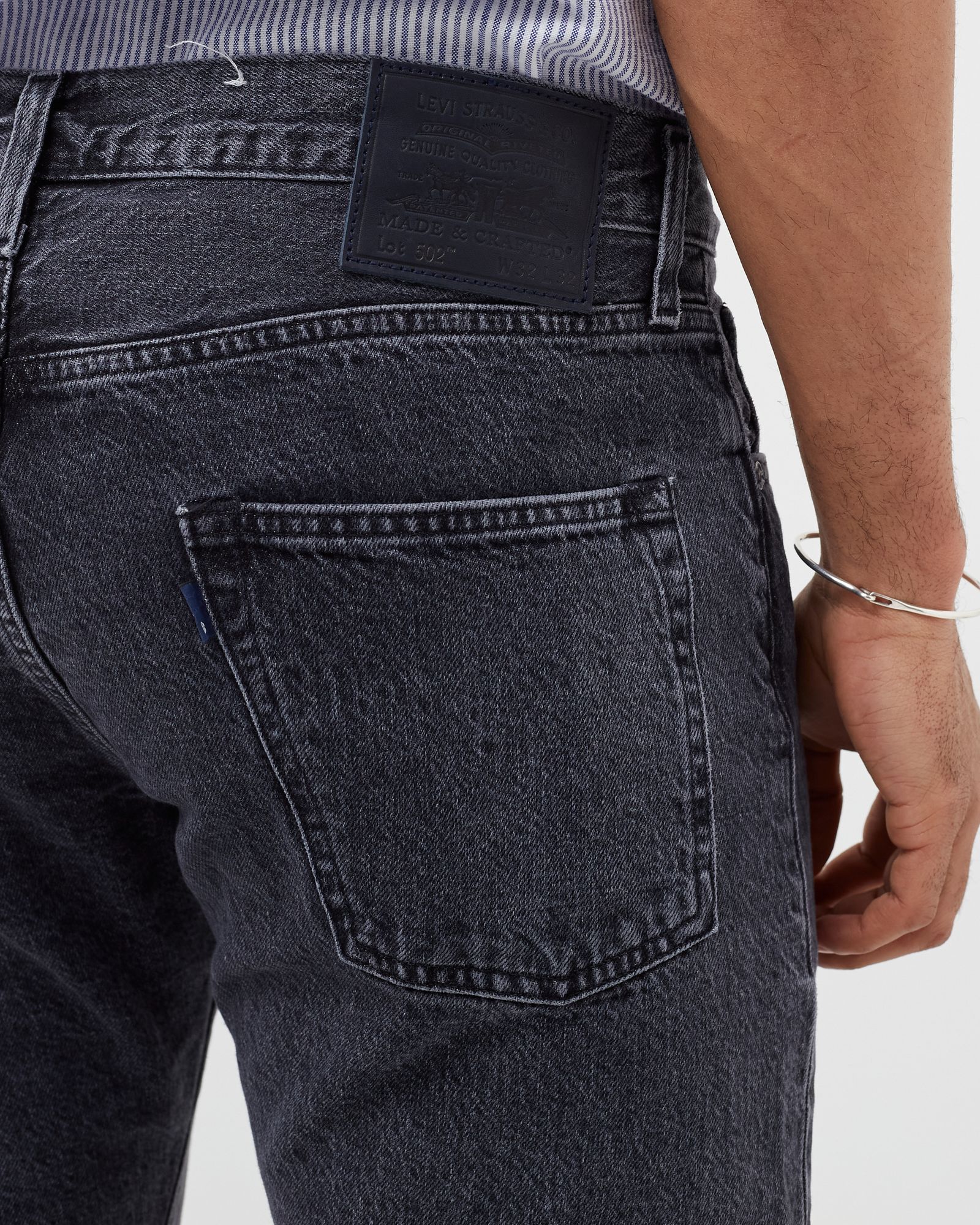 LEVI'S MADE & CRAFTED 502 JEANS (slightly tapered)