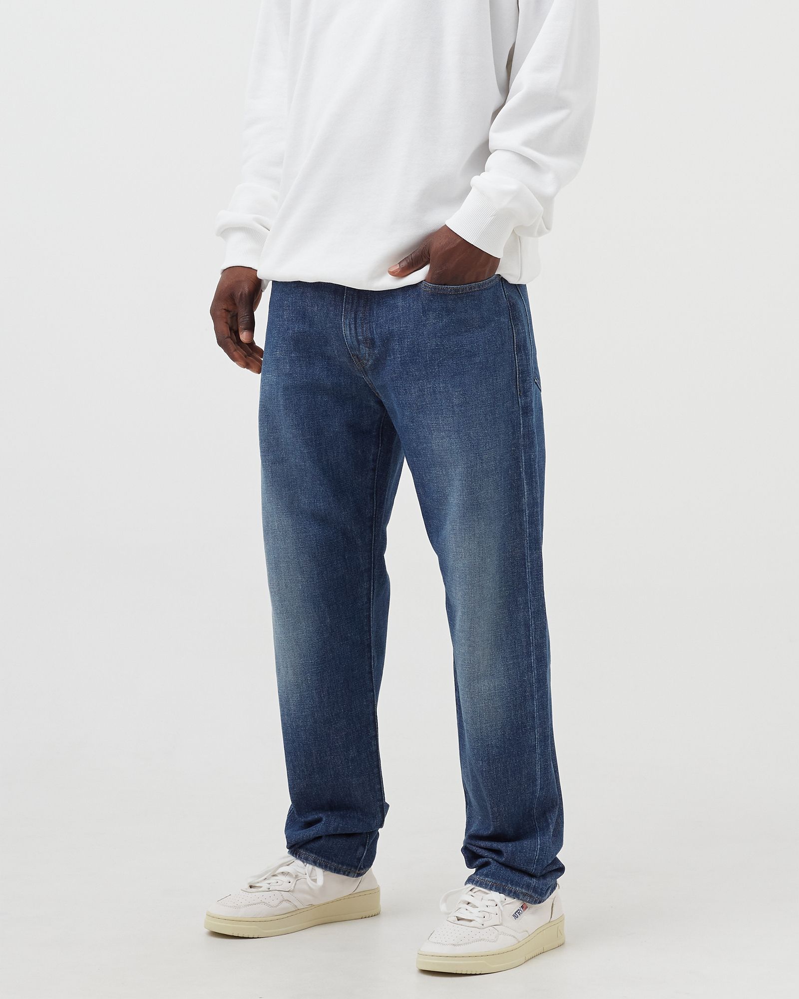 LEVI'S MADE & CRAFTED 502 JEANS (tapered)