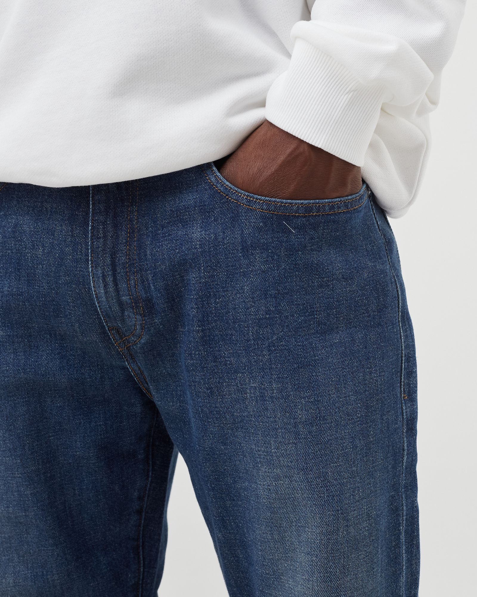LEVI'S MADE & CRAFTED 502 JEANS (tapered)