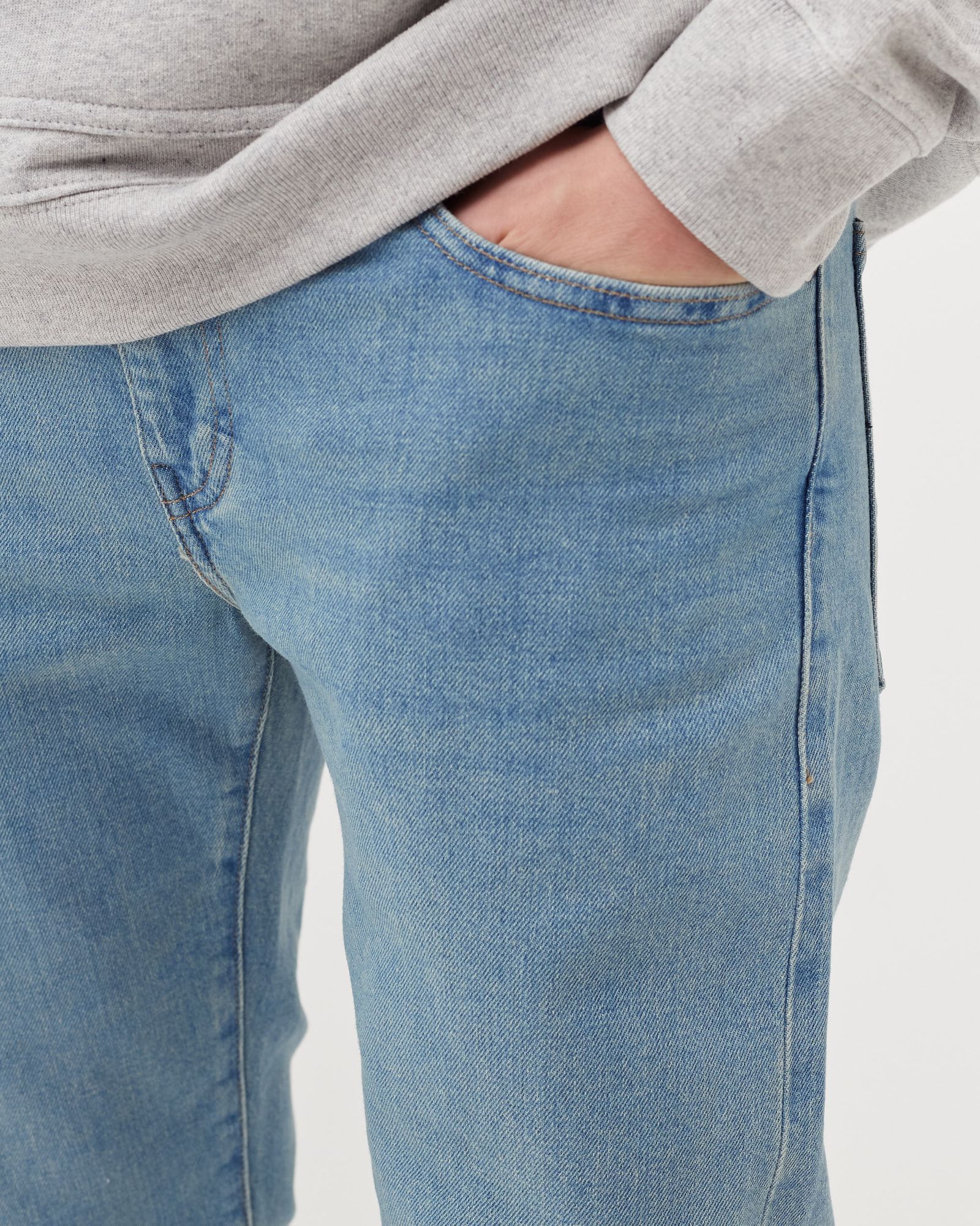 LEVI'S MADE & CRAFTED 502 JEANS