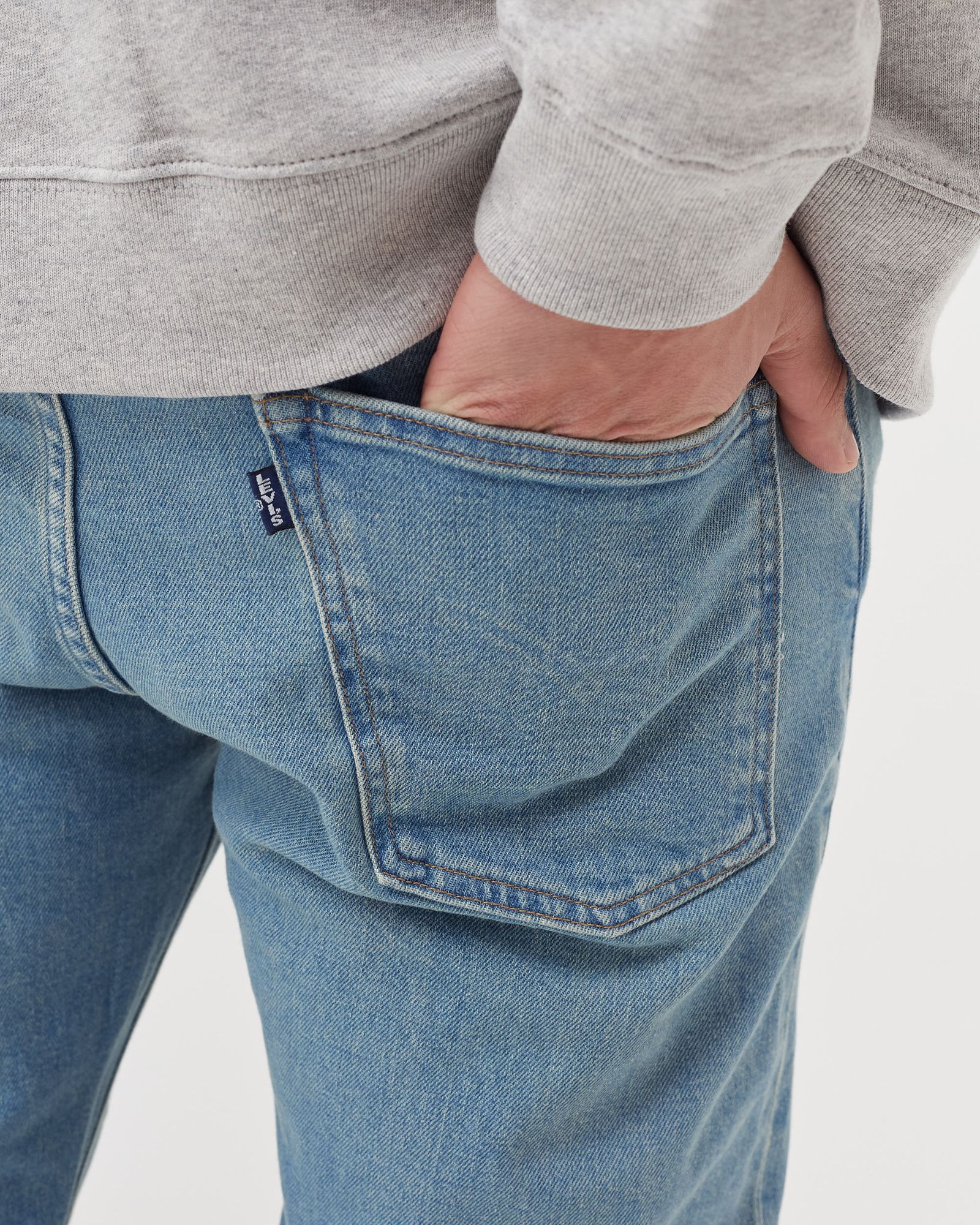 LEVI'S MADE & CRAFTED 502 JEANS