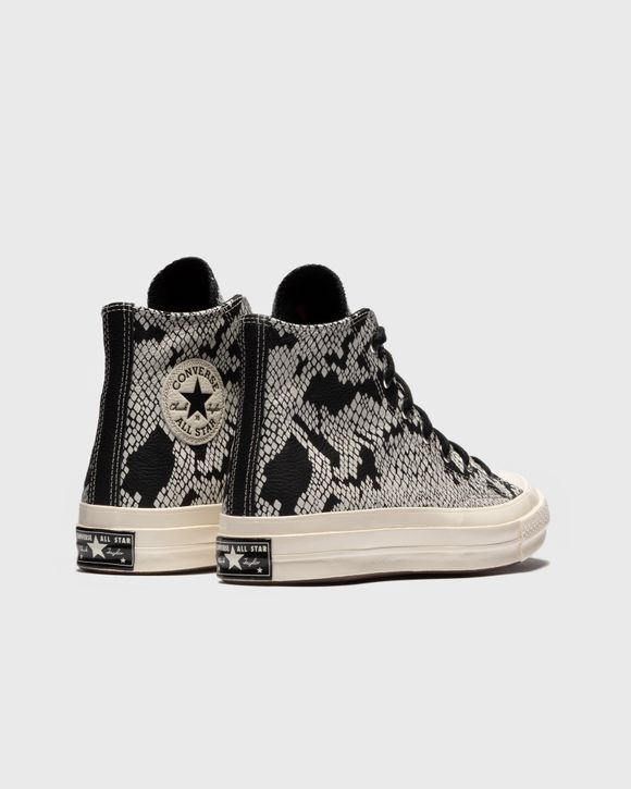 Snake on sale print converse