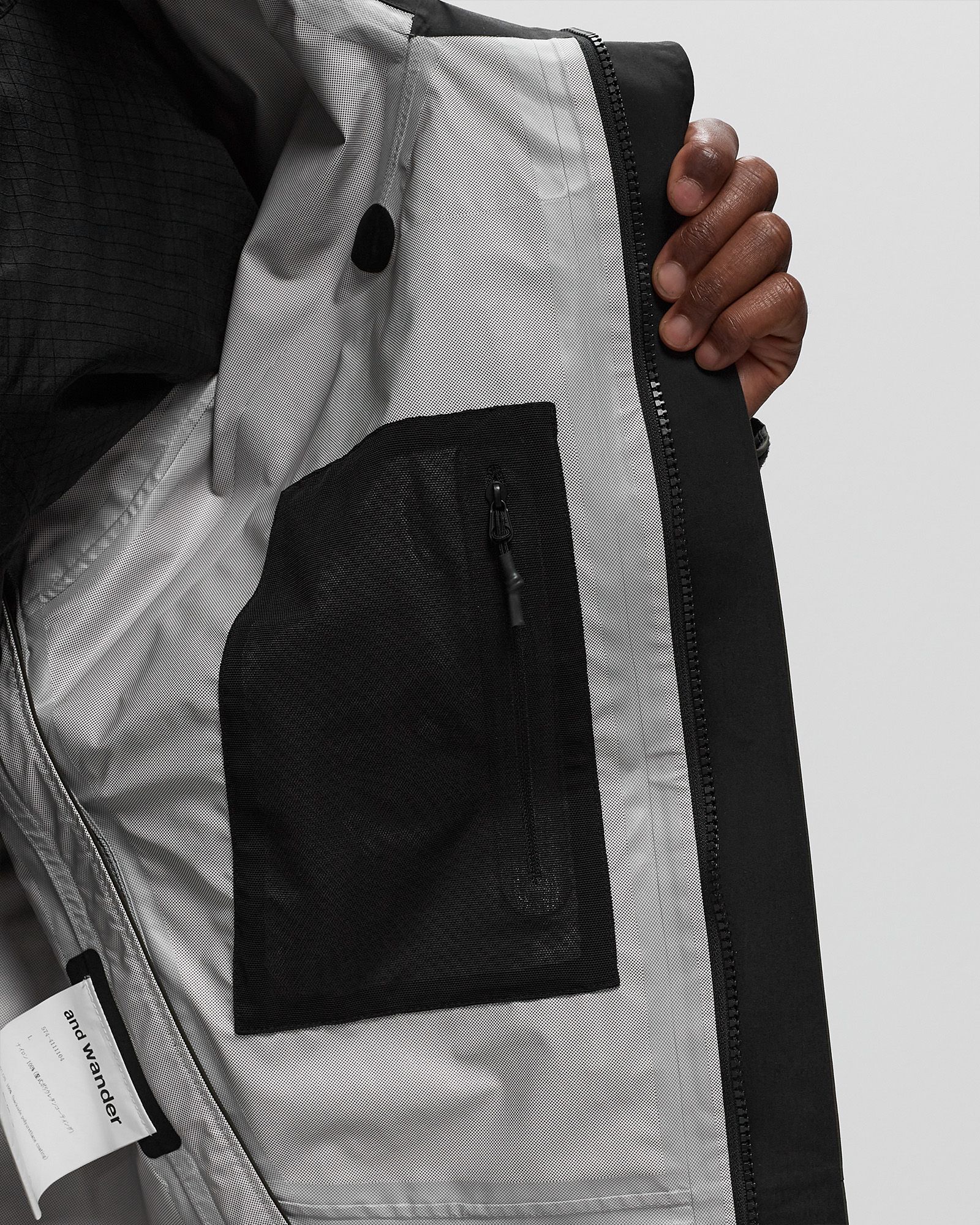 2.5L HIKER RAIN JACKET