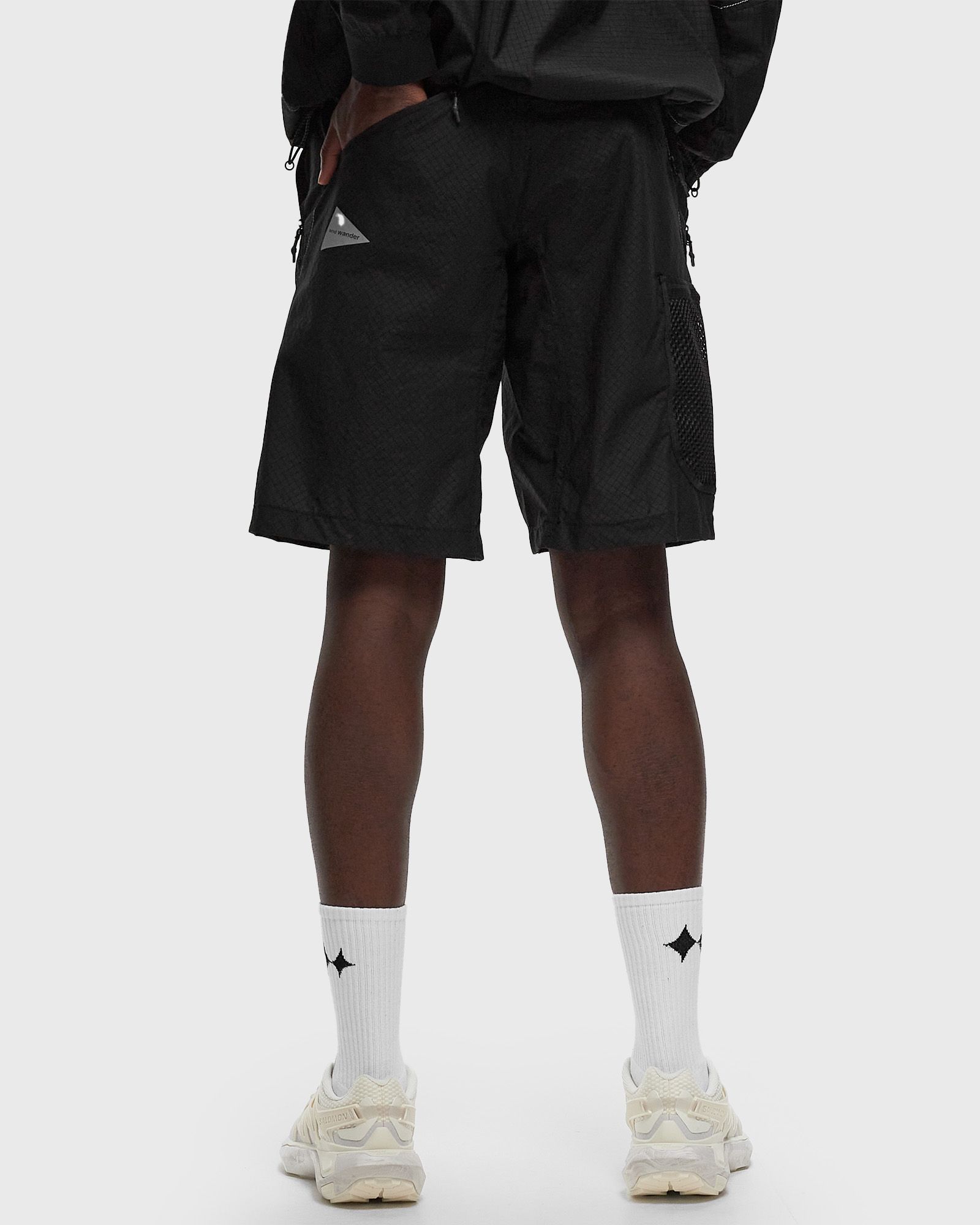 BREATH RIP SHORT PANTS