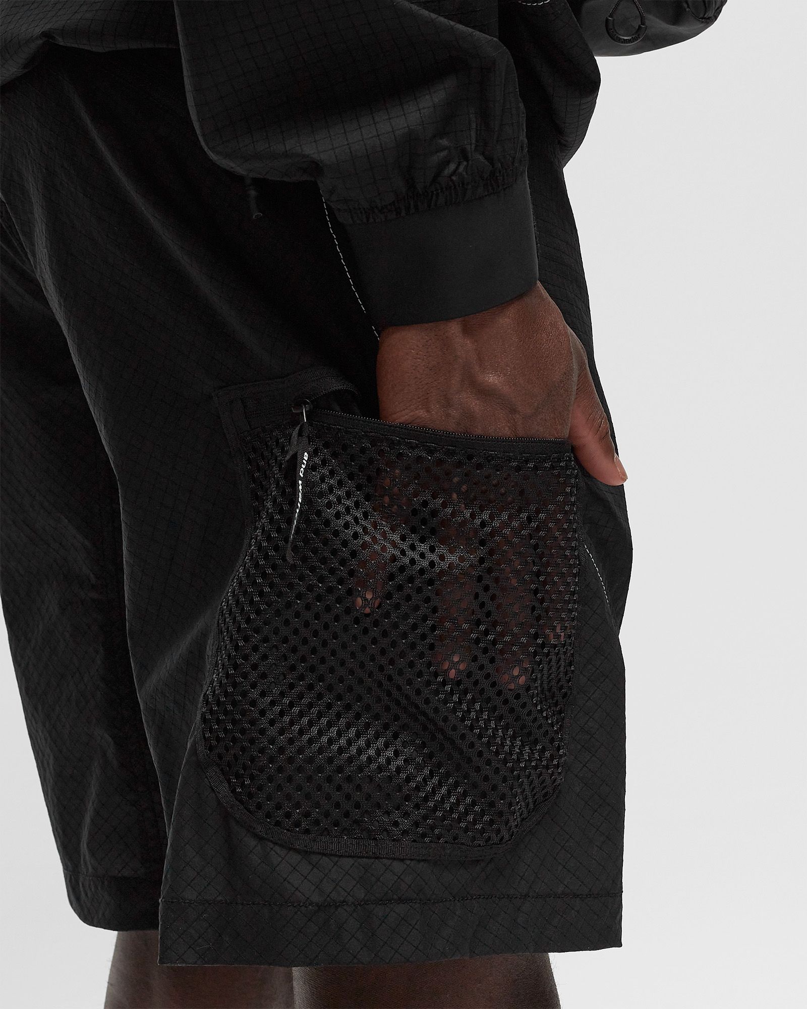 BREATH RIP SHORT PANTS