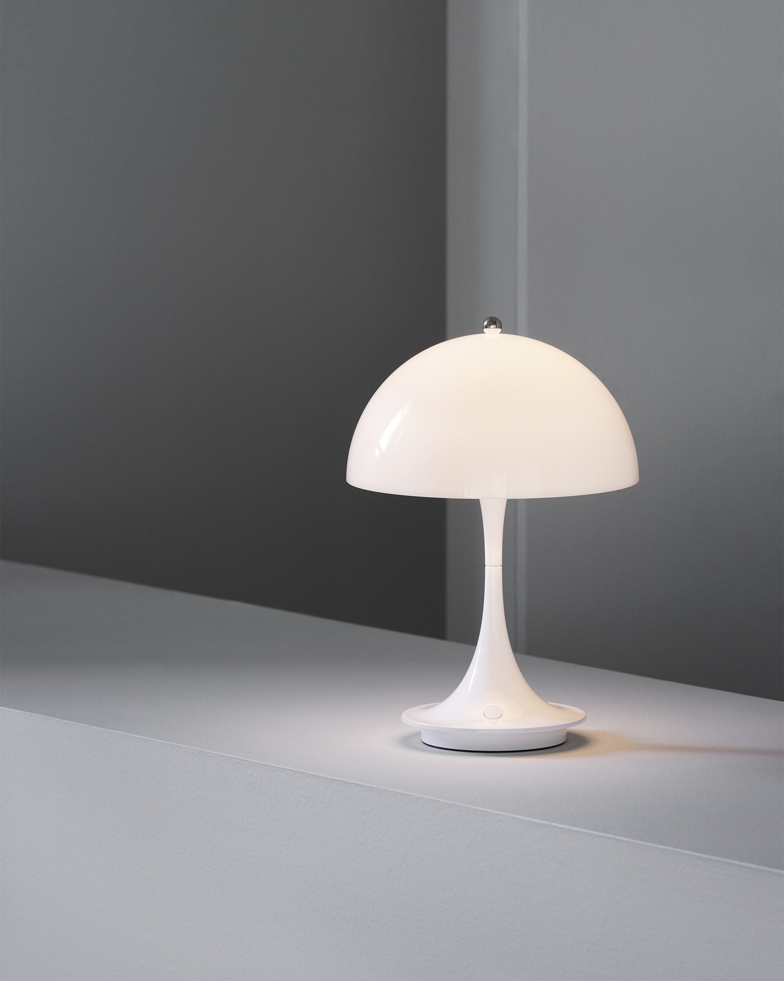 Panthella 160 Portable Lamp Opal - Universal Plug