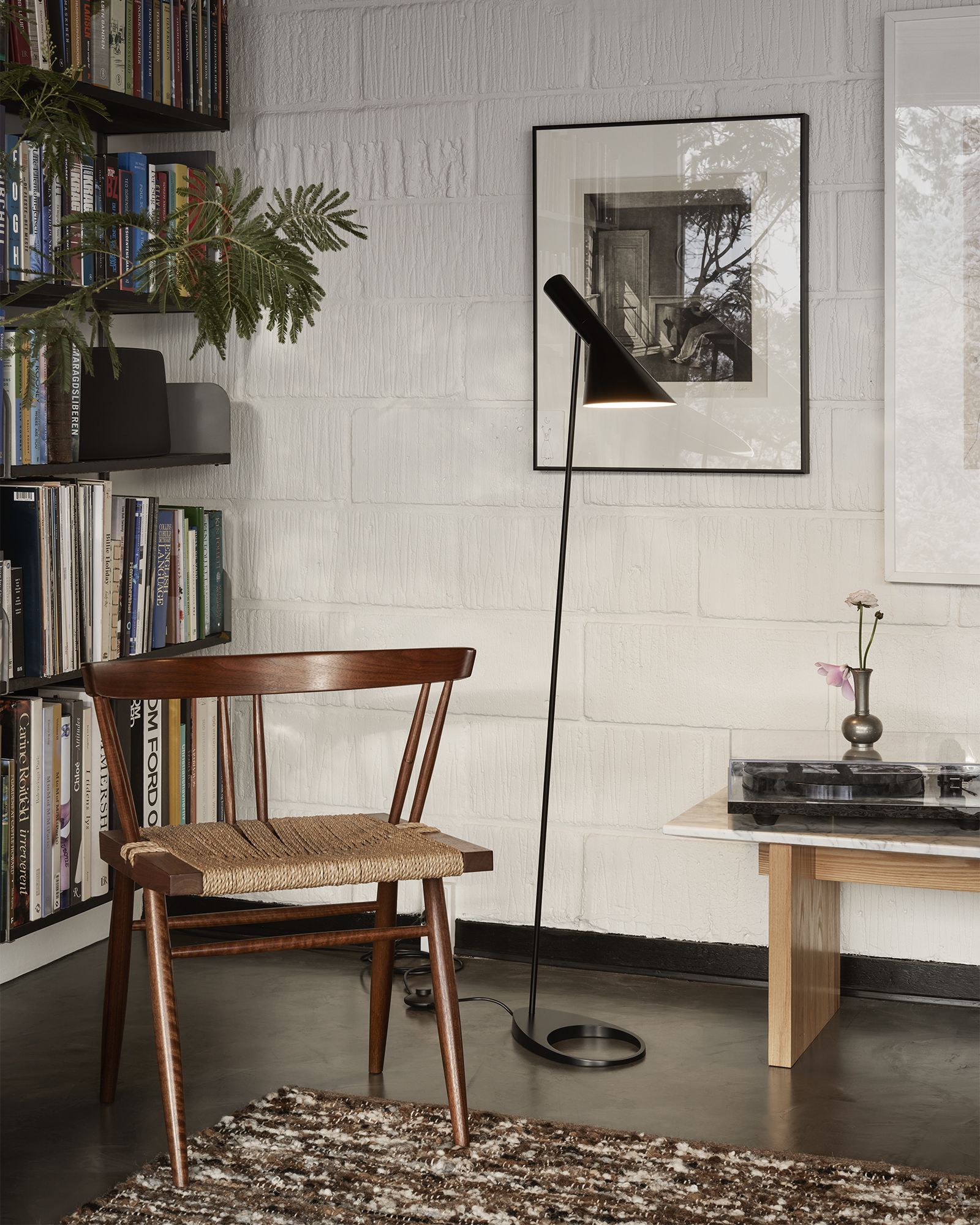 AJ Floor Lamp - Universal Plug