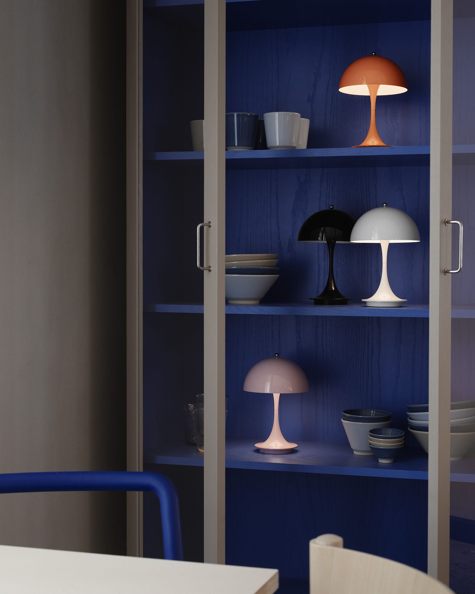 Panthella 160 Portable Lamp - Universal Plug