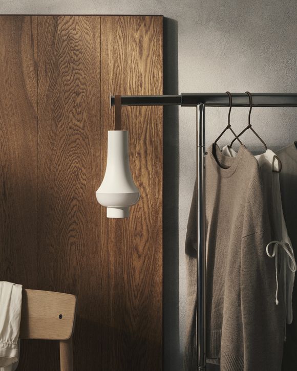 Tomoshi Portable - Universal Plug