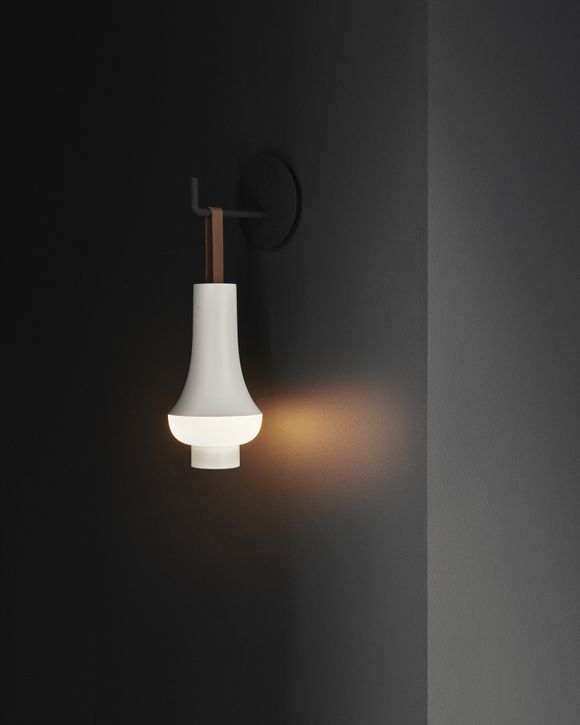 Tomoshi Portable - Universal Plug