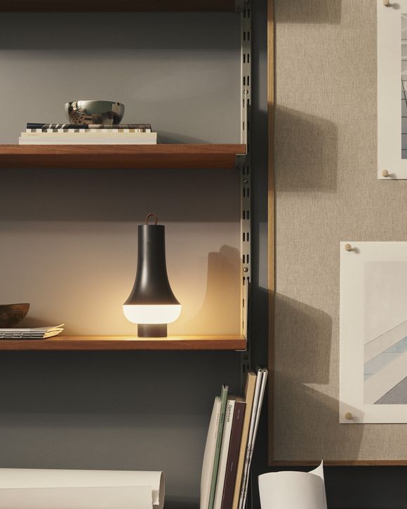 Tomoshi Portable - Universal Plug