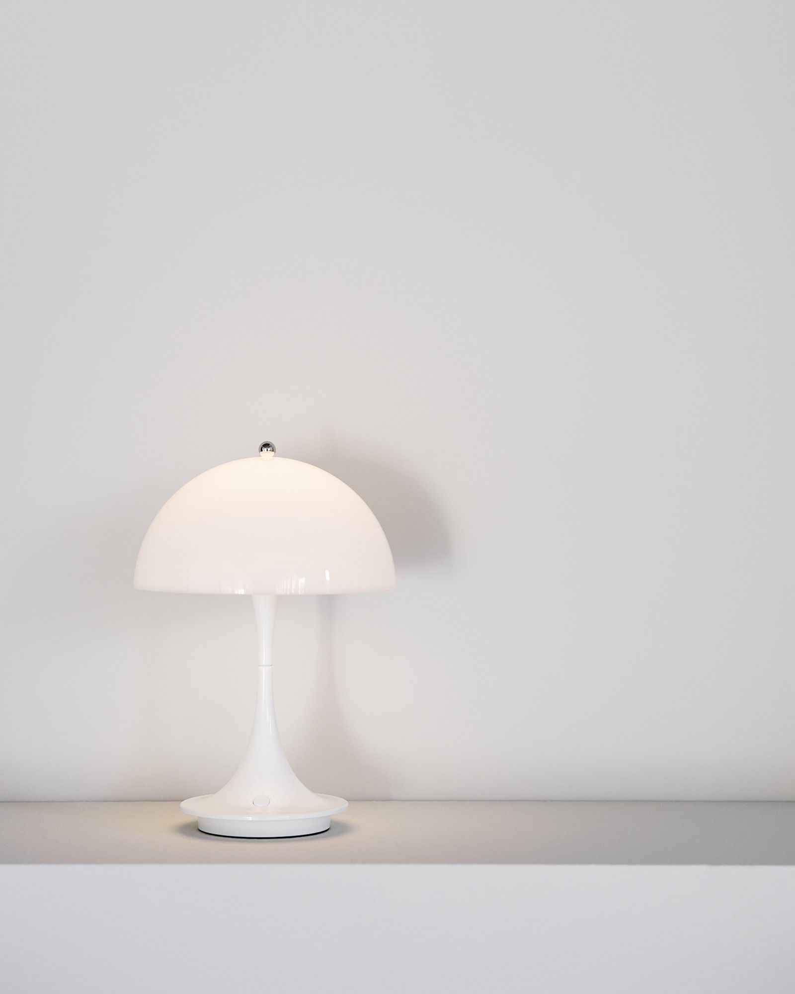 Panthella 160 Portable V3 - Universal Plug