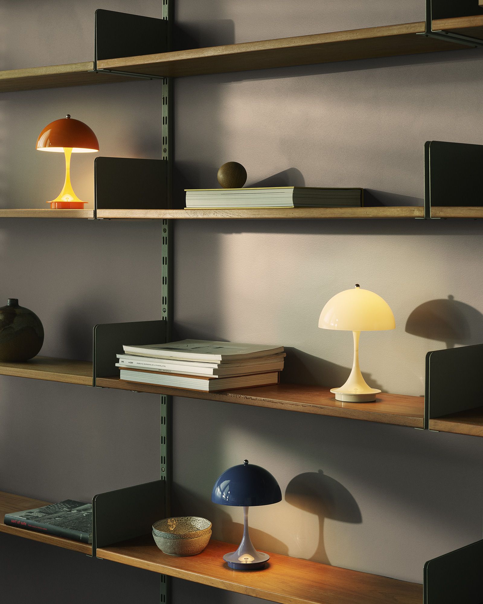 Panthella 160 Portable V3 - Universal Plug