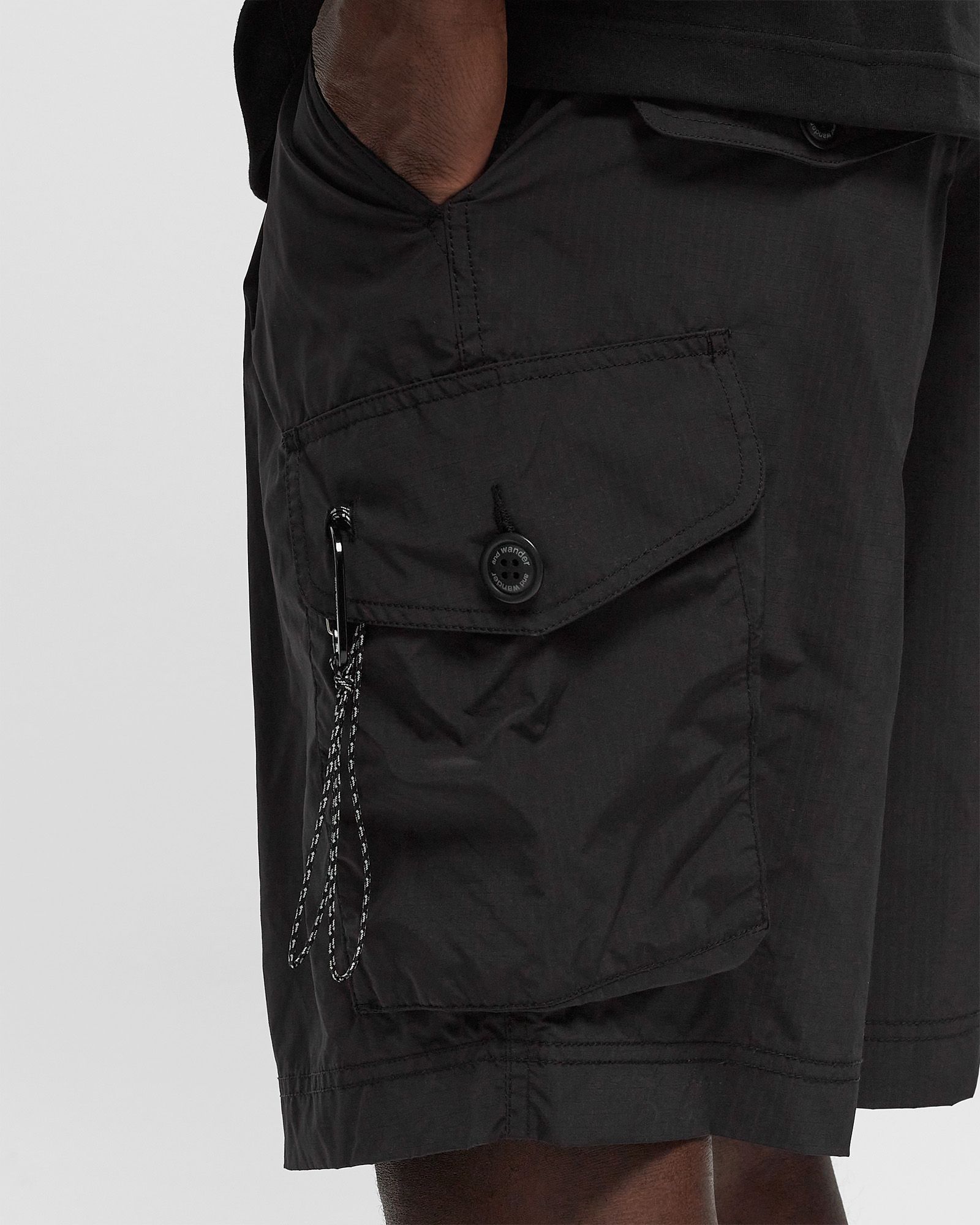 OVERSIZED CARGO SHORT PANTS