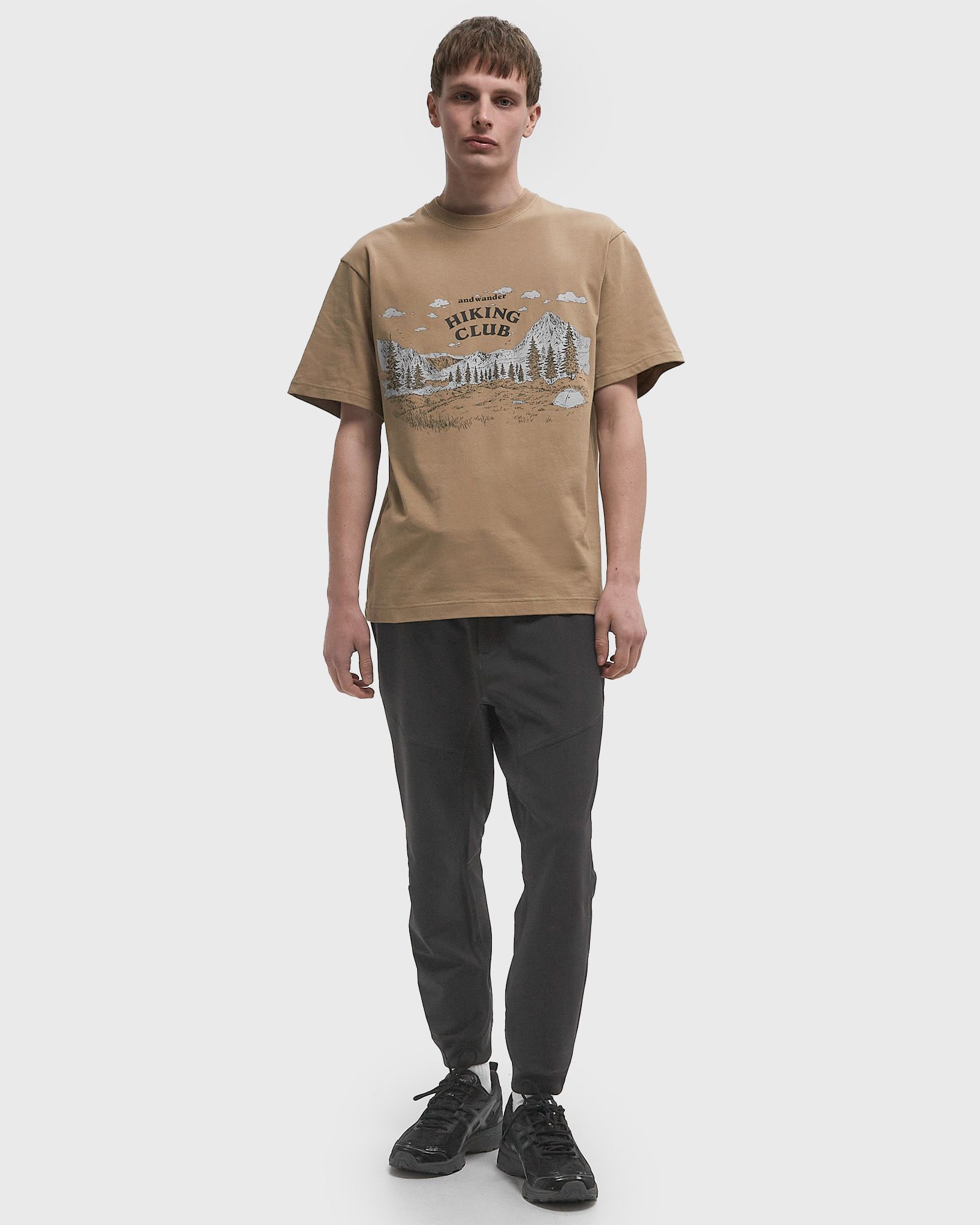 HIKING CLUB TEE